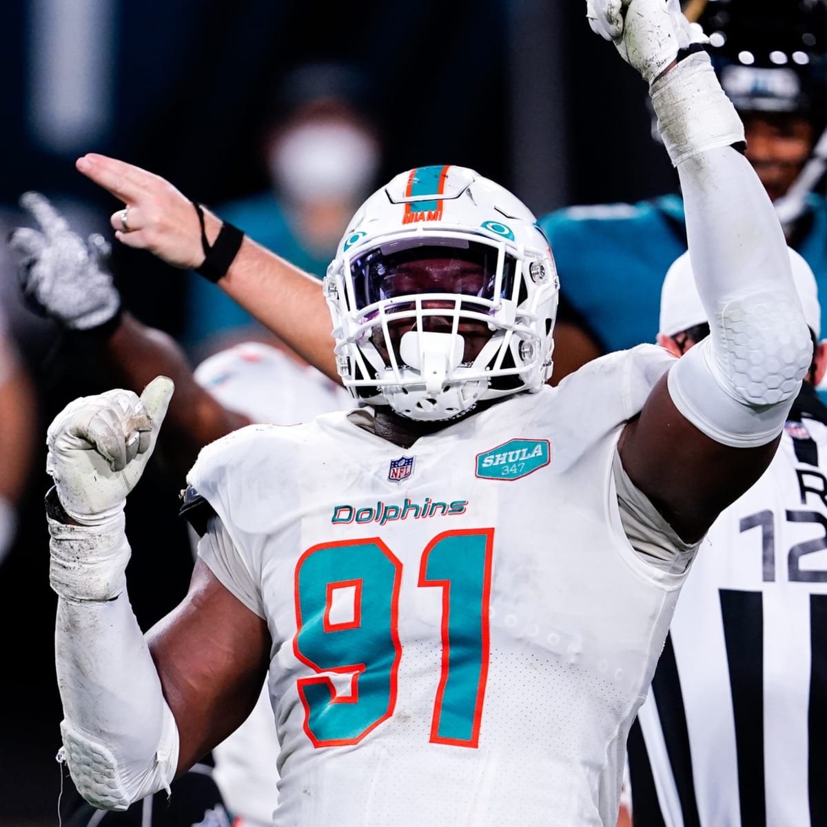 Dolphins Restructure the Contract of Jerome Baker - Miami Dolphins