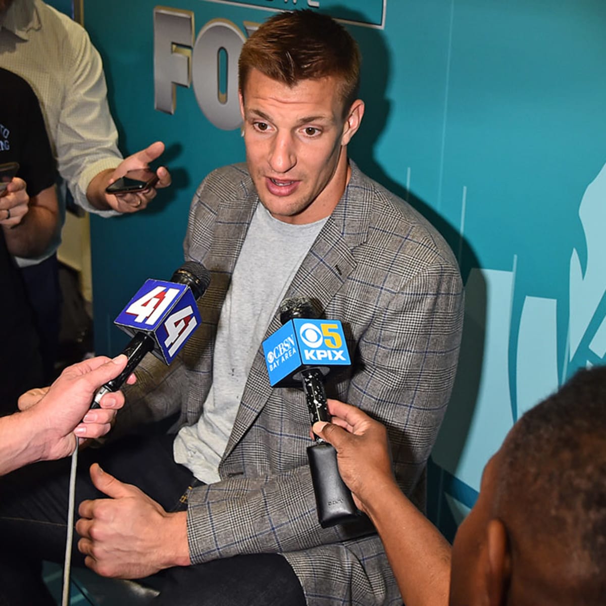 Ex-Wildcat Rob Gronkowski heading back to Super Bowl as Tampa Bay