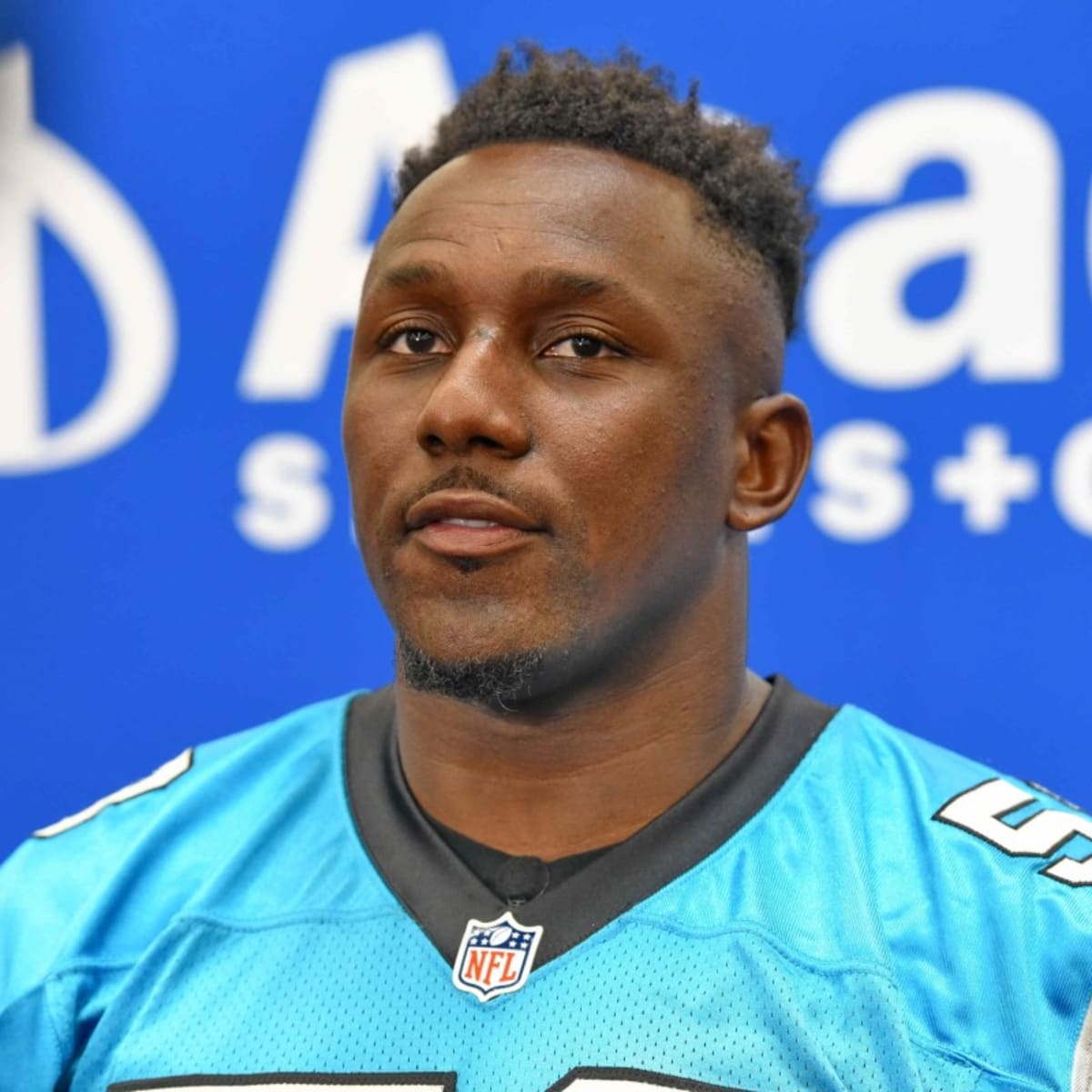 LB Thomas Davis to sign 1-day deal with Carolina Panthers and retire - ESPN