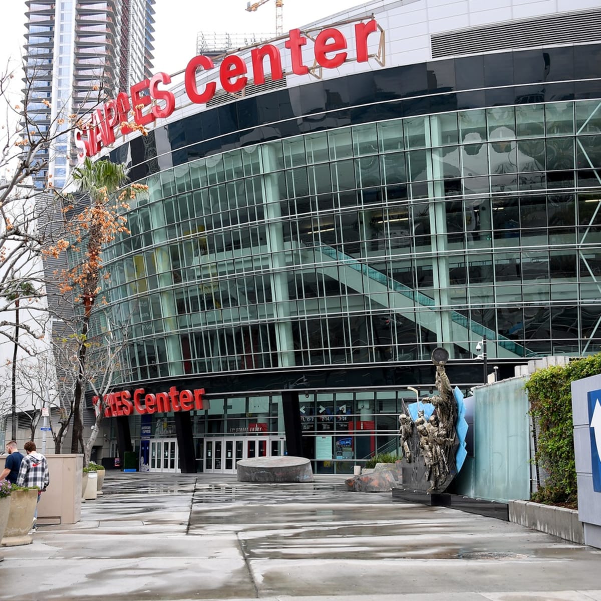 Sources: Staples Center hoping to have limited fans for the playoffs -  Sports Illustrated LA Clippers News, Analysis and More