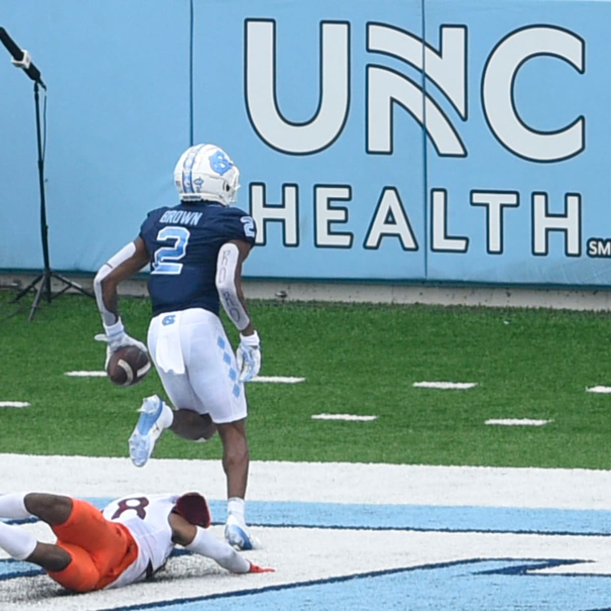 WATCH: Former UNC receiver Dyami Brown makes second NFL catch - On3