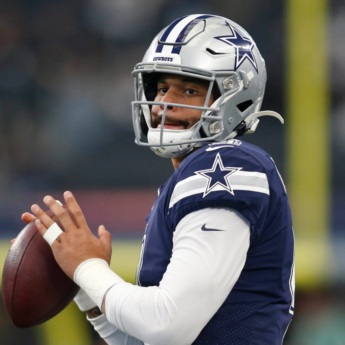 Dallas Cowboys, star QB Dak Prescott reach 4-year, $160M deal 