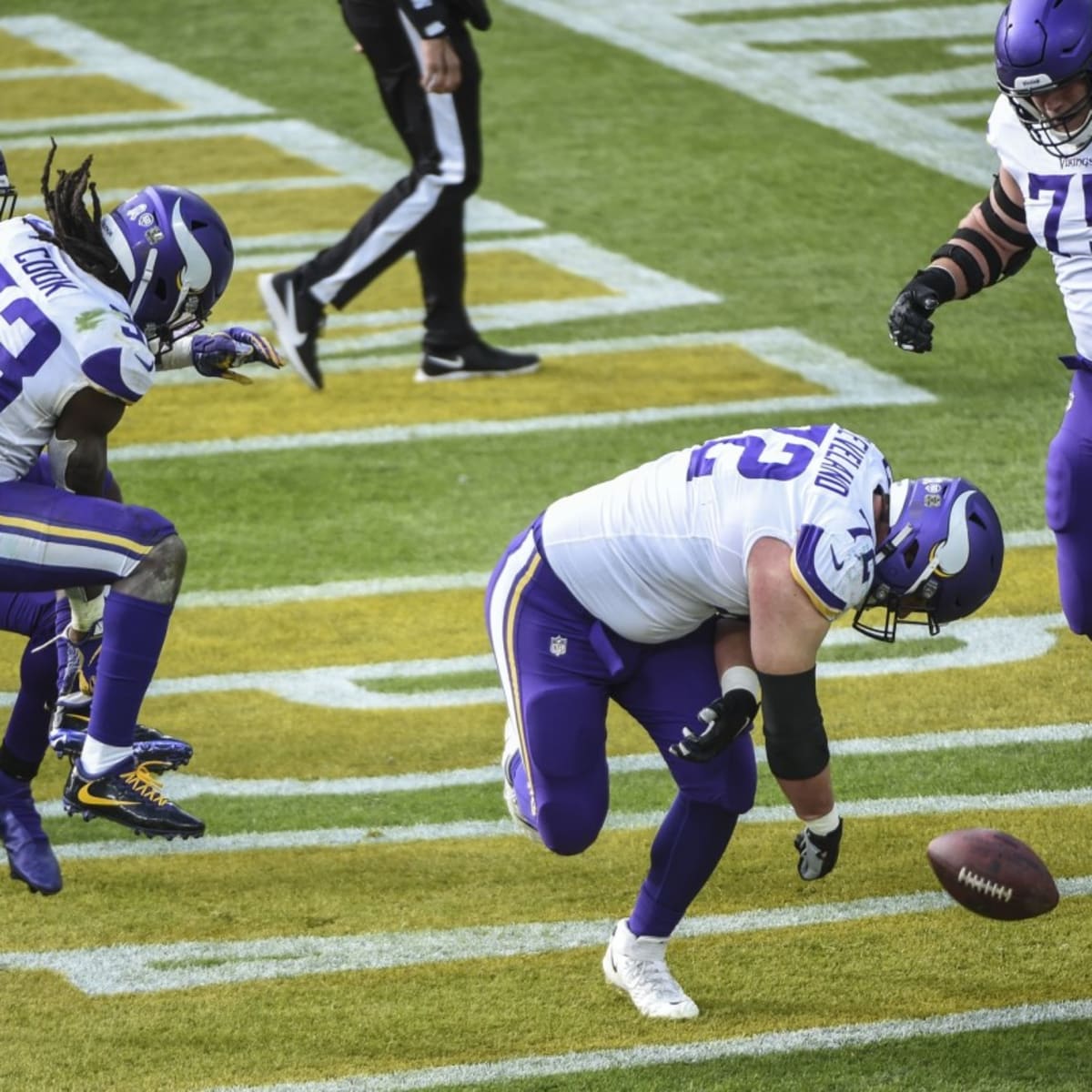 What Does Riley Reiff's Future with the Vikings Look Like? - Sports  Illustrated Minnesota Vikings News, Analysis and More