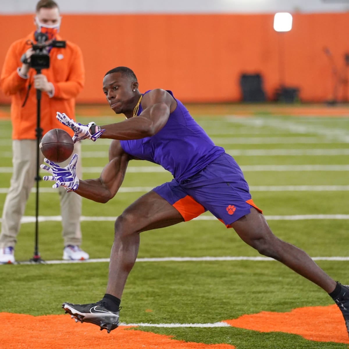 Cornell Powell continues Clemson WR trend in NFL draft, goes to Chiefs