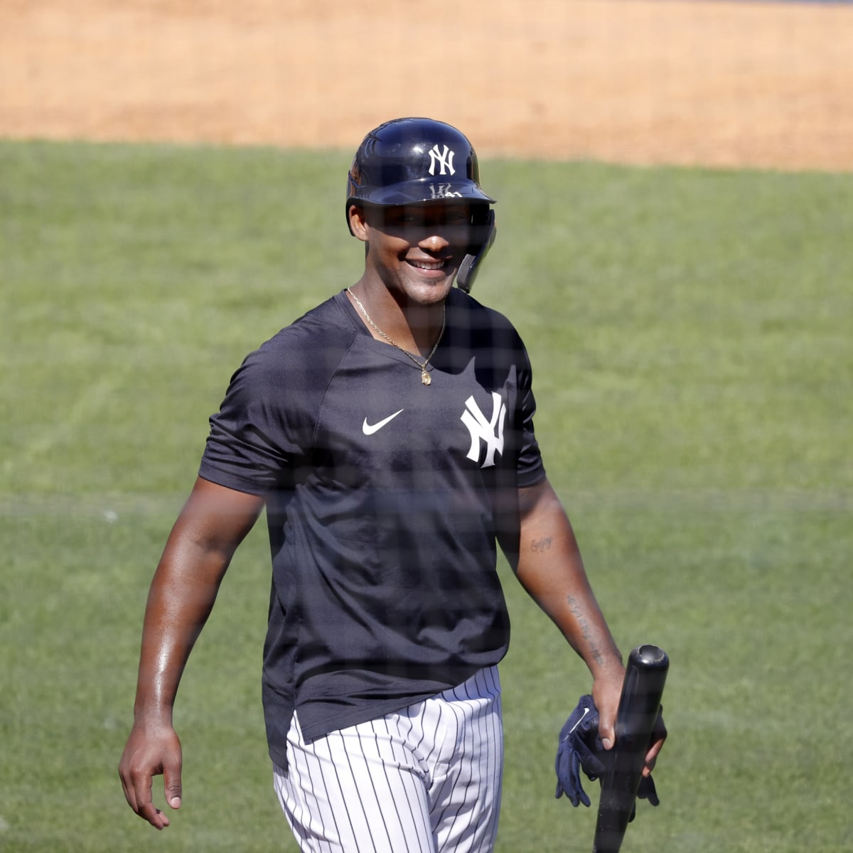 Miguel Andujar's 'natural way' helping Yankees through injuries