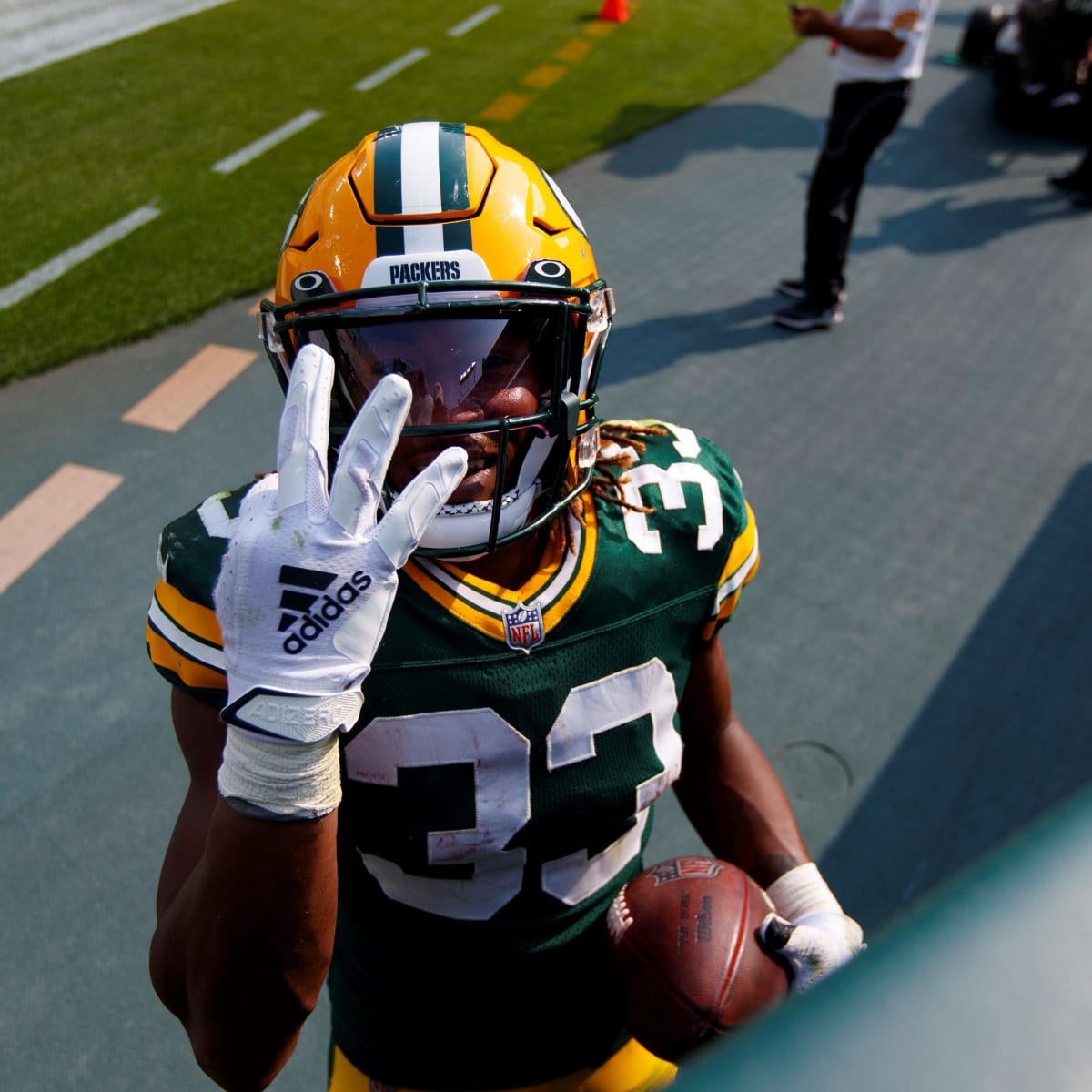 Aaron Jones: Contract Details, Salary Cap Impact, and Bonuses