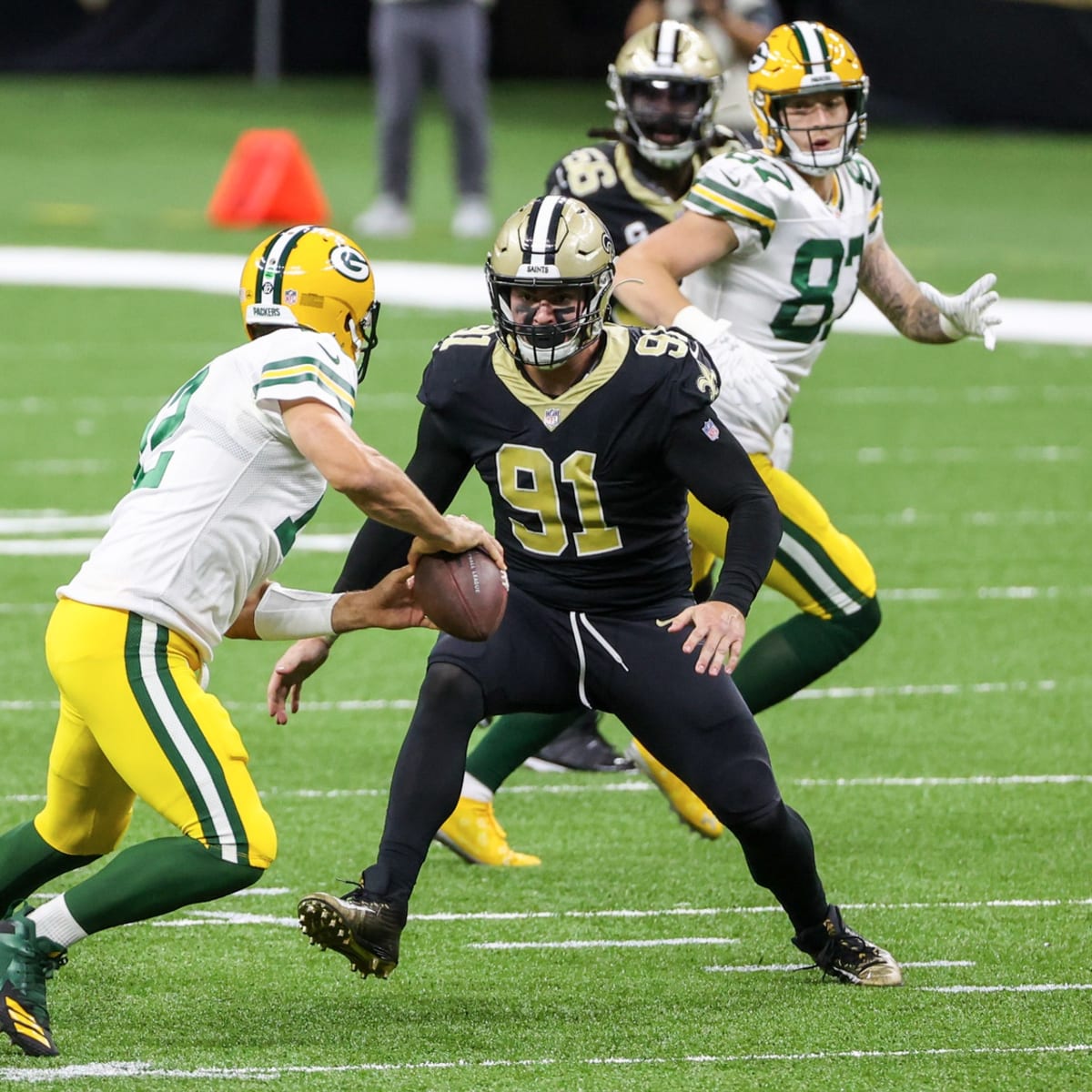 Cincinnati Bengals Signing New Orleans Saints Defensive End Trey Hendrickson  to Help Replace Carl Lawson - Sports Illustrated Cincinnati Bengals News,  Analysis and More