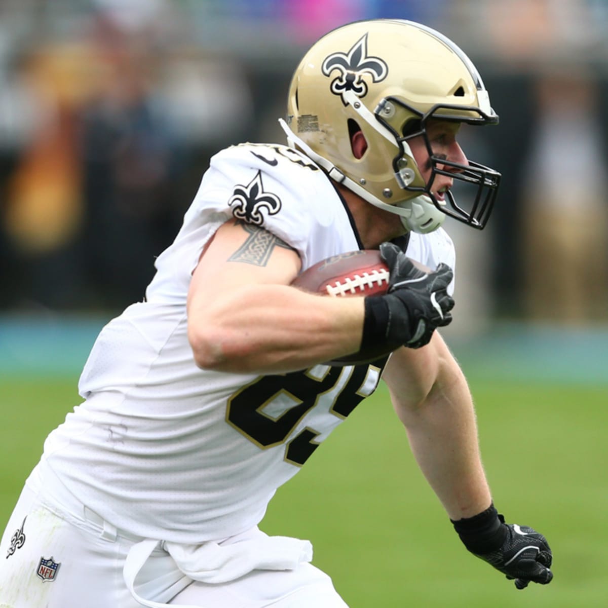 Detroit Lions signing TE Josh Hill, who played for Dan Campbell in New  Orleans 