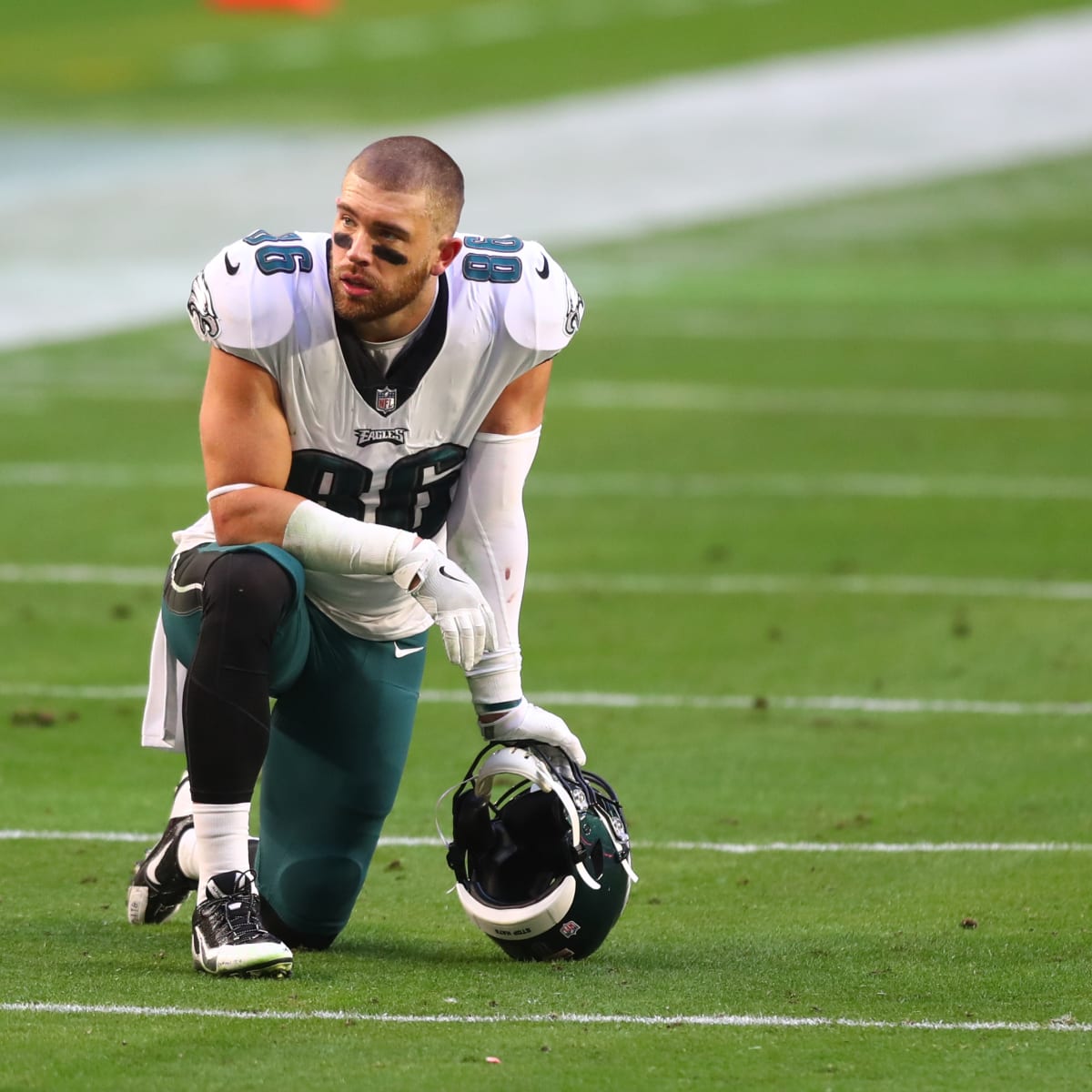 Report: Colts Have Had Trade Conversations with Eagles Regarding TE Zach  Ertz - Stampede Blue