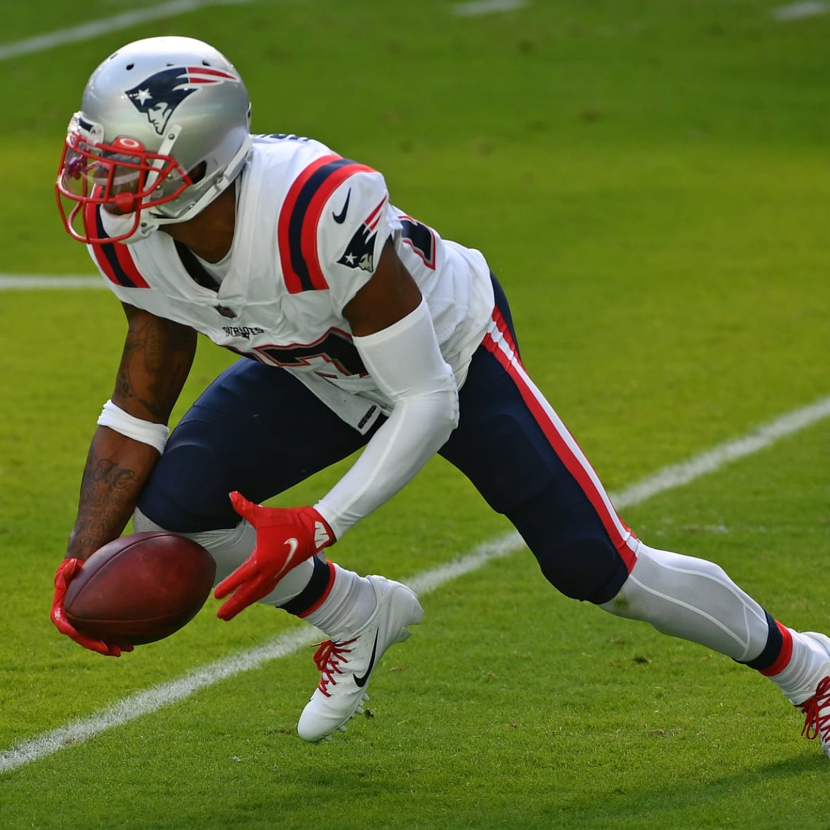 J.C. Jackson gets second-round tender from New England Patriots (report) 