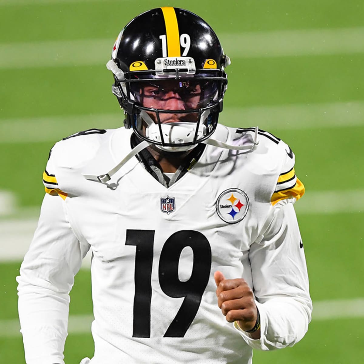 JuJu Smith-Schuster Linked to the Chicago Bears - On Tap Sports Net