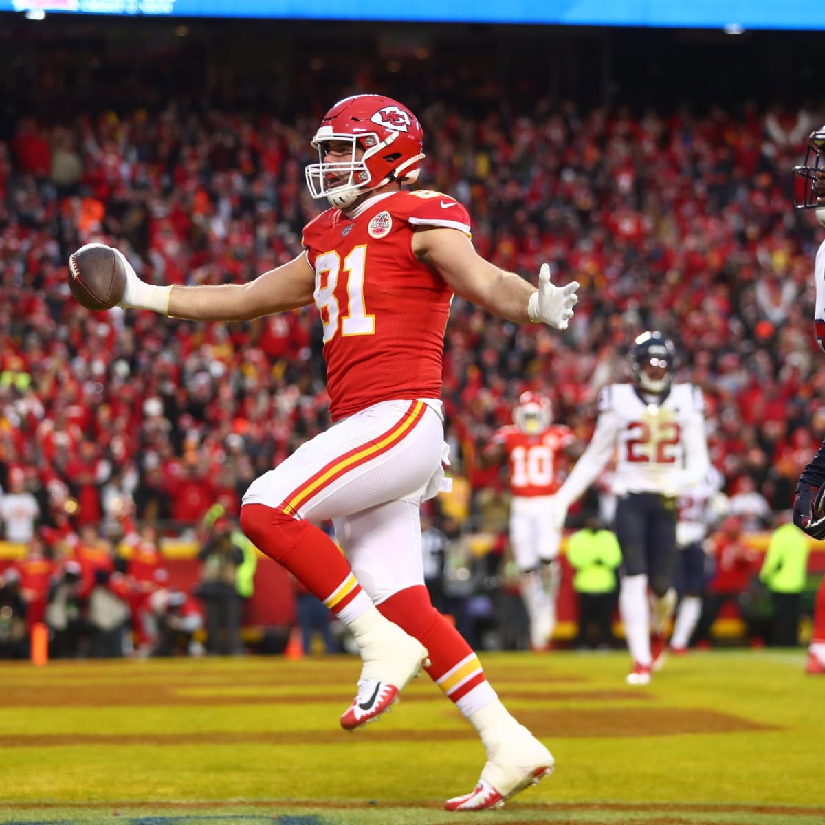 Kansas City Chiefs: Blake Bell provides serviceable backup at