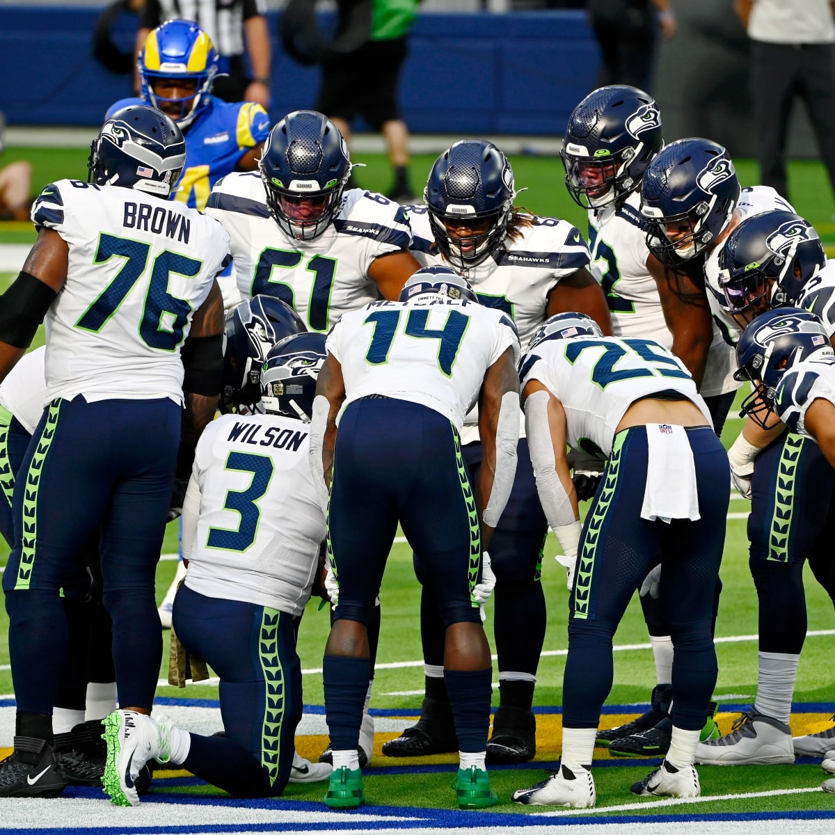 Seahawks Observations: Geno Smith's Declining Performance, Damien Lewis as  Best Offensive Lineman, Dk Megift's New Role in the Slot, and Performance  Splits at Home and On the Road - BVM Sports