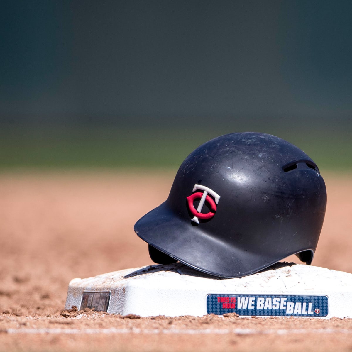 Remembering Twins bench coach Mike Bell, a baseball lifer who 'allowed you  to see his flaws' - The Athletic