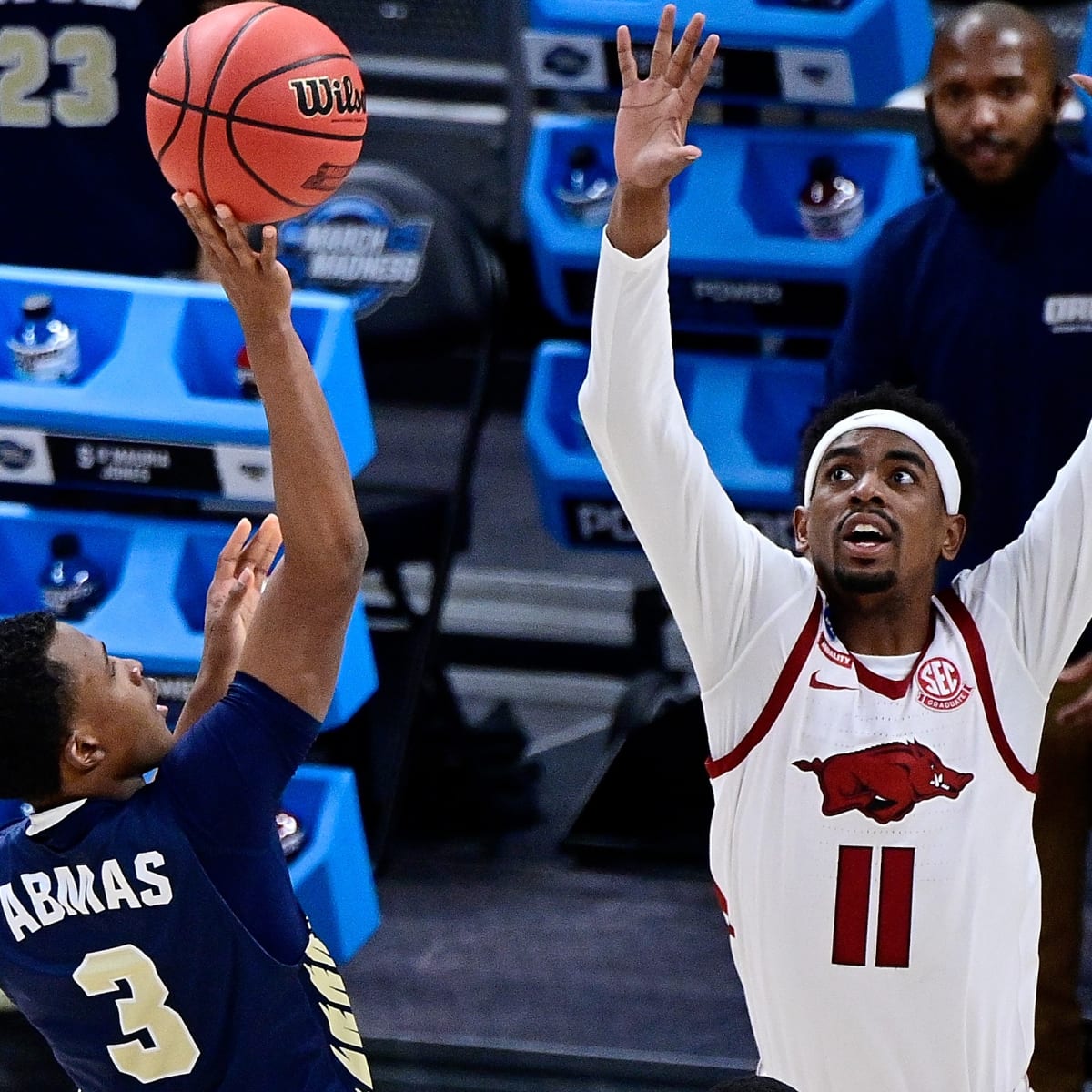 Channel Finder: Arkansas vs. Oral Roberts