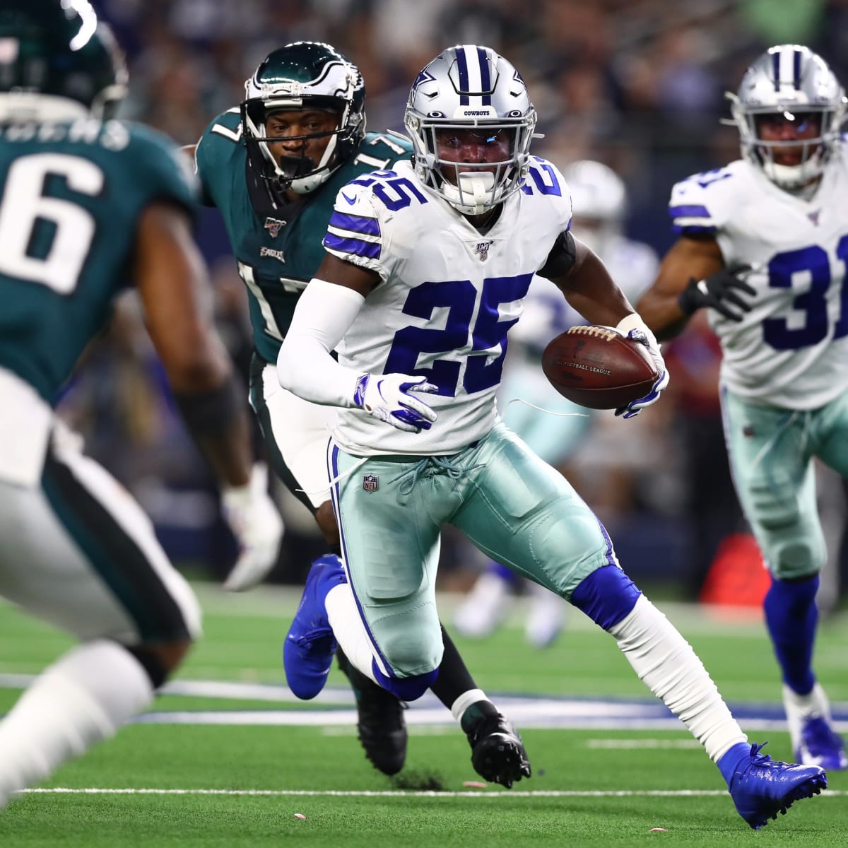 Minnesota Vikings safety Xavier Woods plays against the Dallas