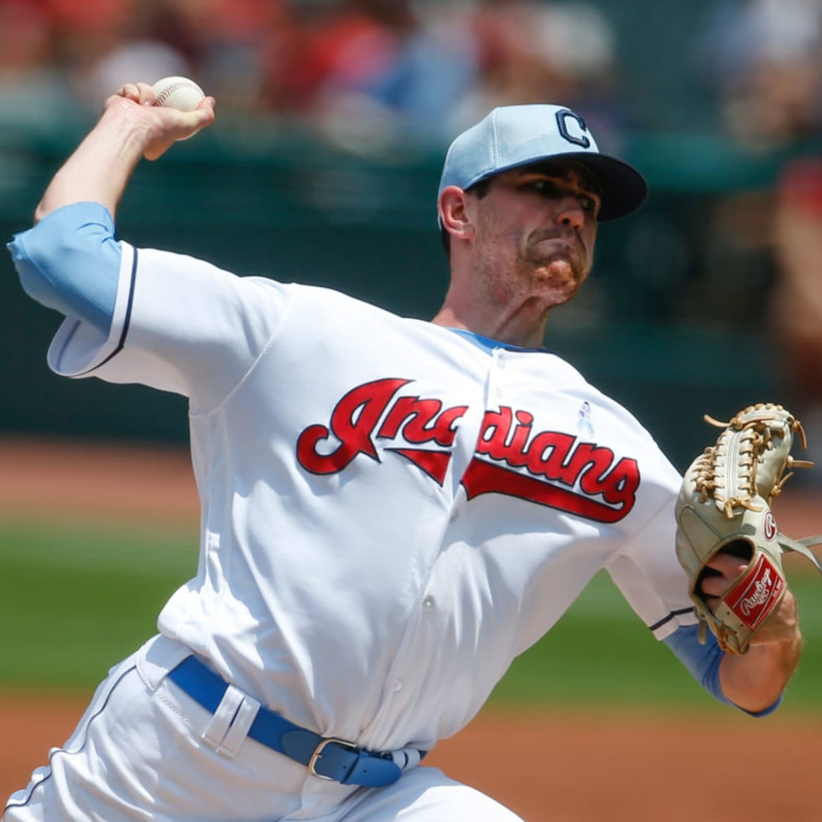 Shane Bieber between rock and hard place with Indians extension