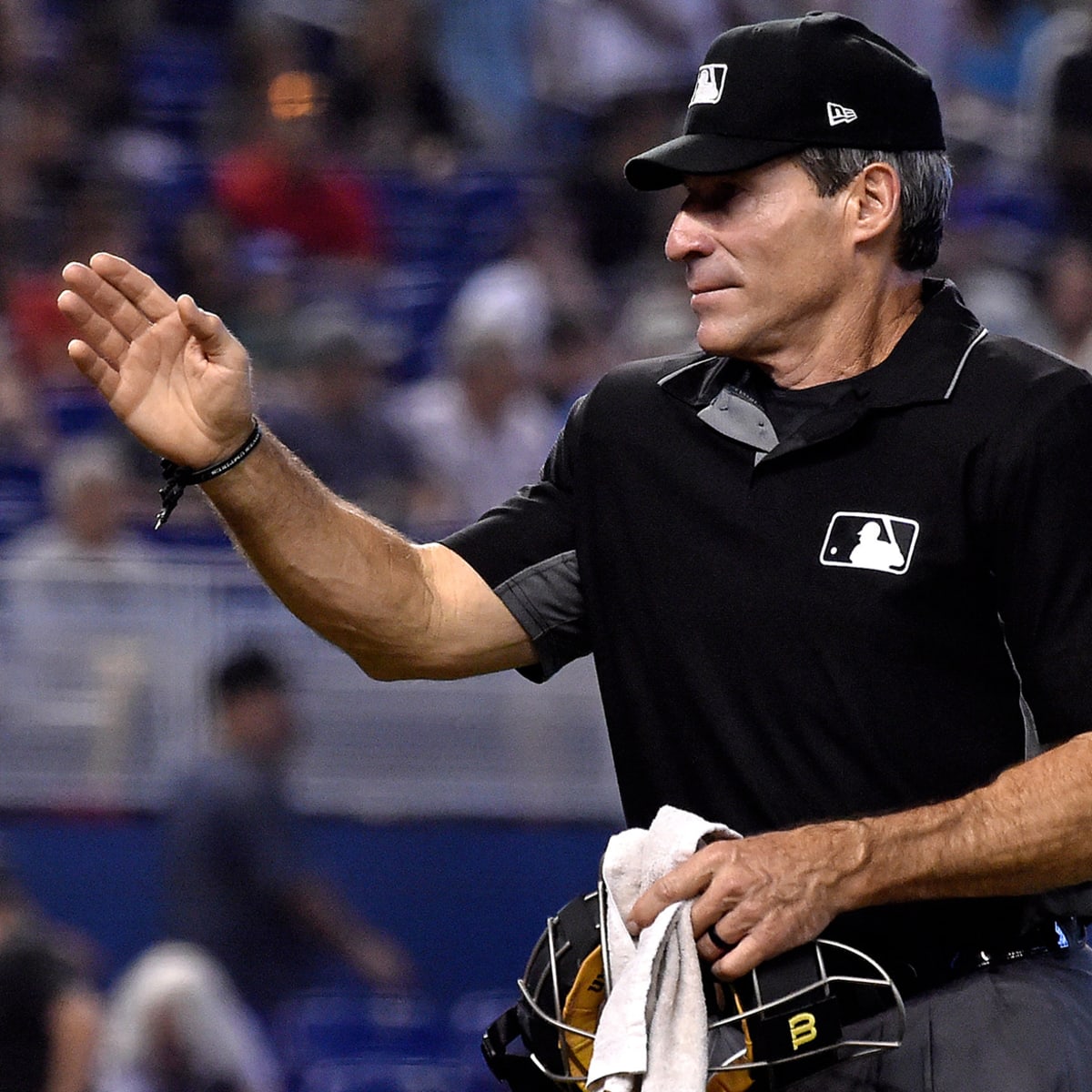 MLB umpire's race discrimination suit moved to New York court