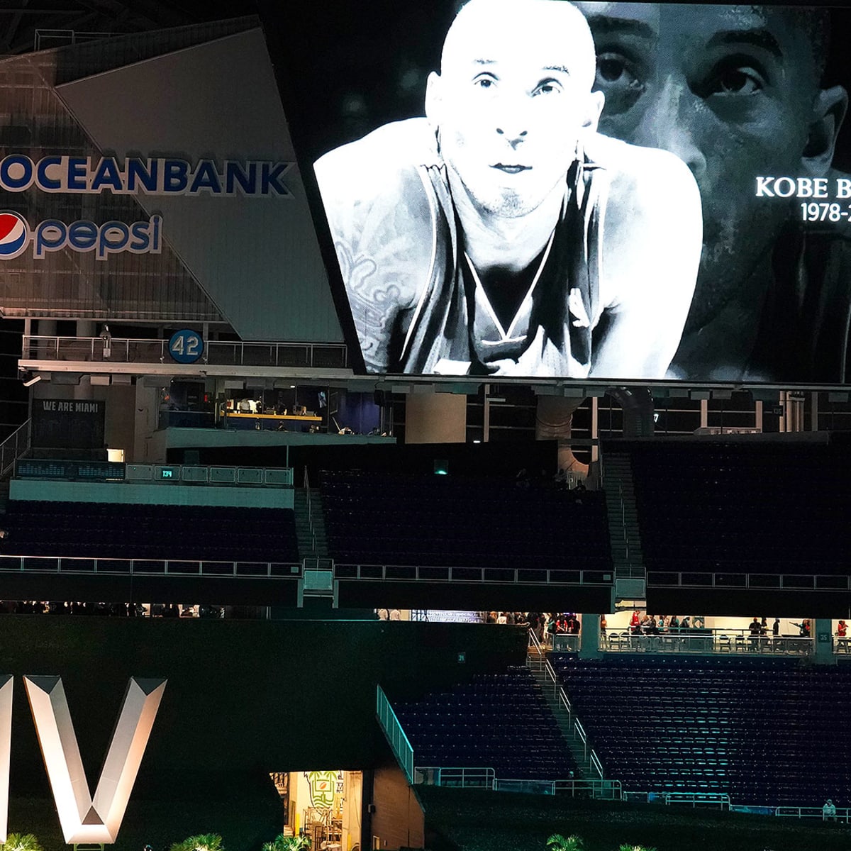 Tribute for Kobe Bryant kicks off Super Bowl media night