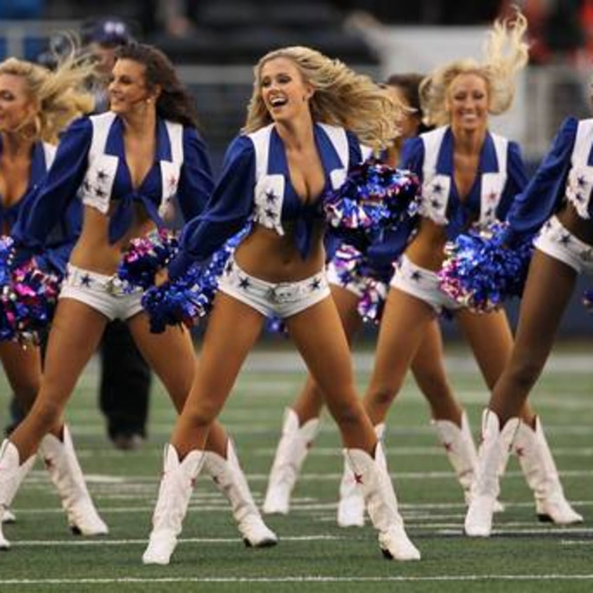 Dallas Cowboys Cheerleader Joins 7 Players at Pro Bowl - FanNation