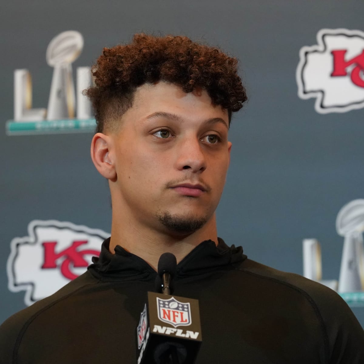 NFL Commissioner Roger Goodell Presents Kansas City Chiefs QB Patrick  Mahomes the MVP Trophy – Florida National News