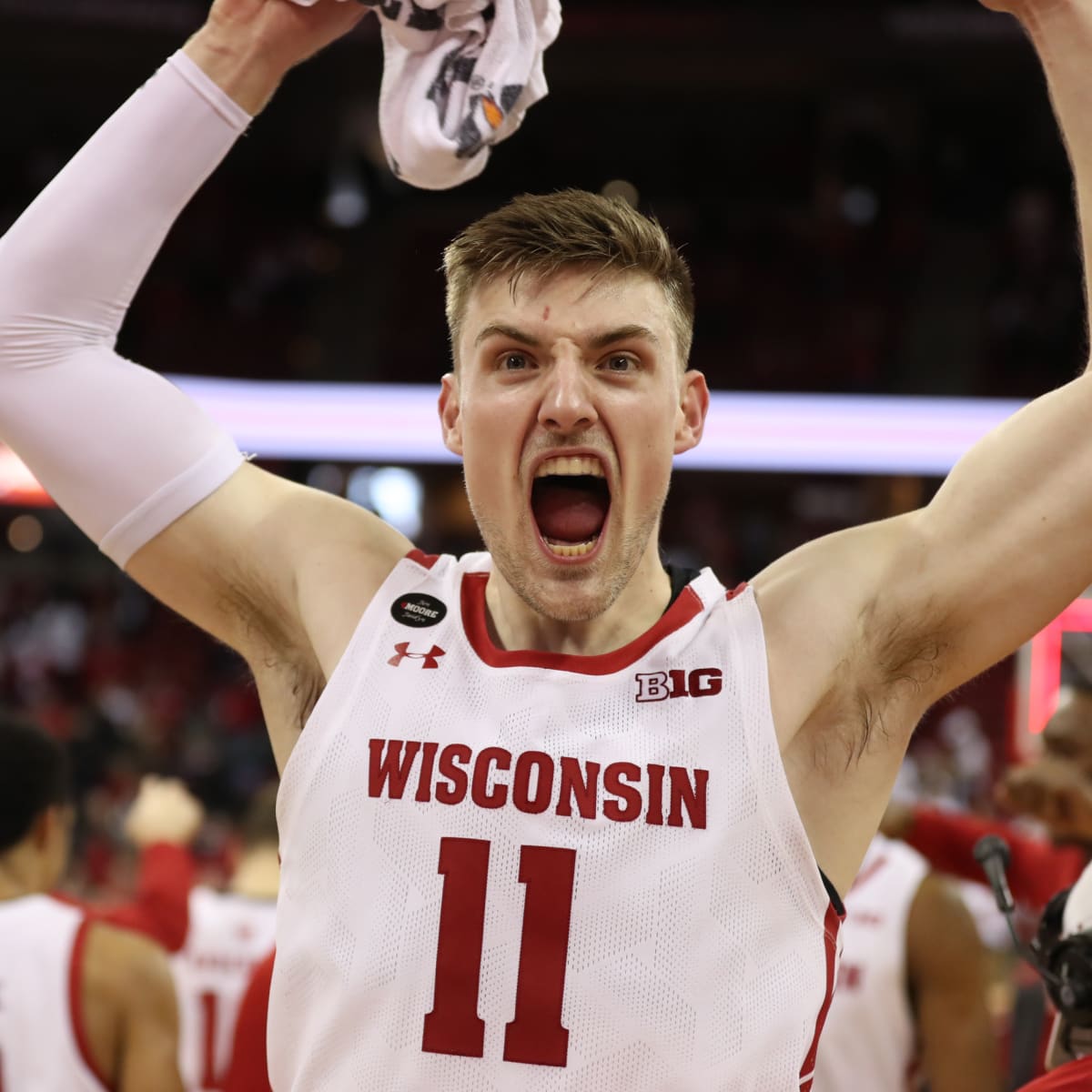 NBA Draft 2021: former Wisconsin Badgers big man Micah Potter signs Summer  League deal with Miami Heat - Bucky's 5th Quarter