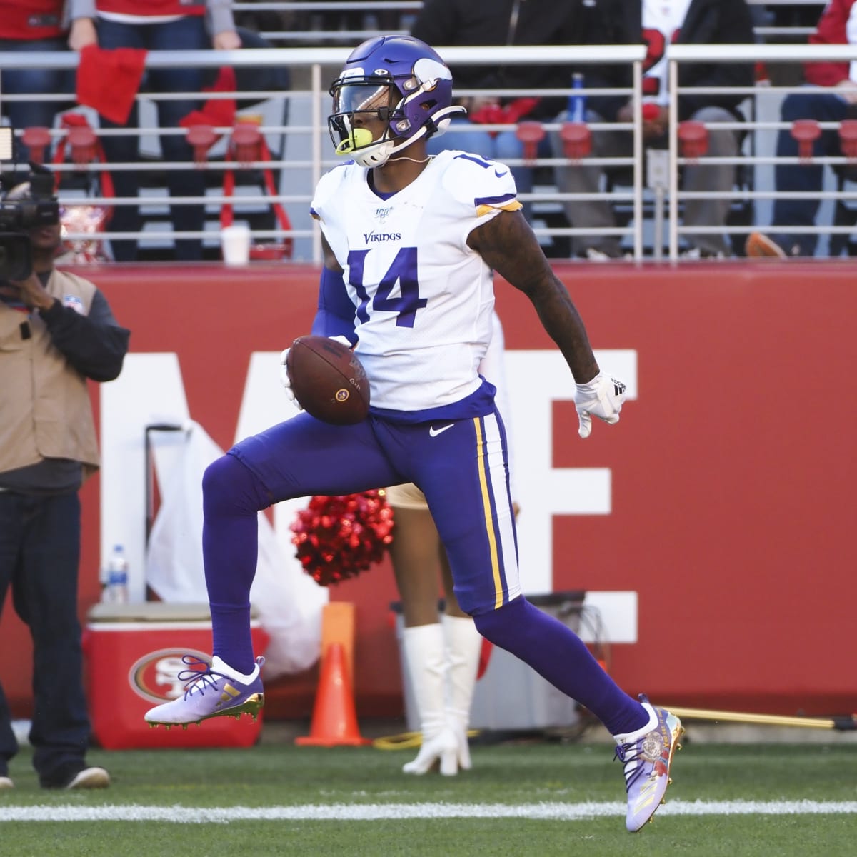 Vikings WR Stefon Diggs returns to practice, but fails to dispel trade  rumors - Pride Of Detroit