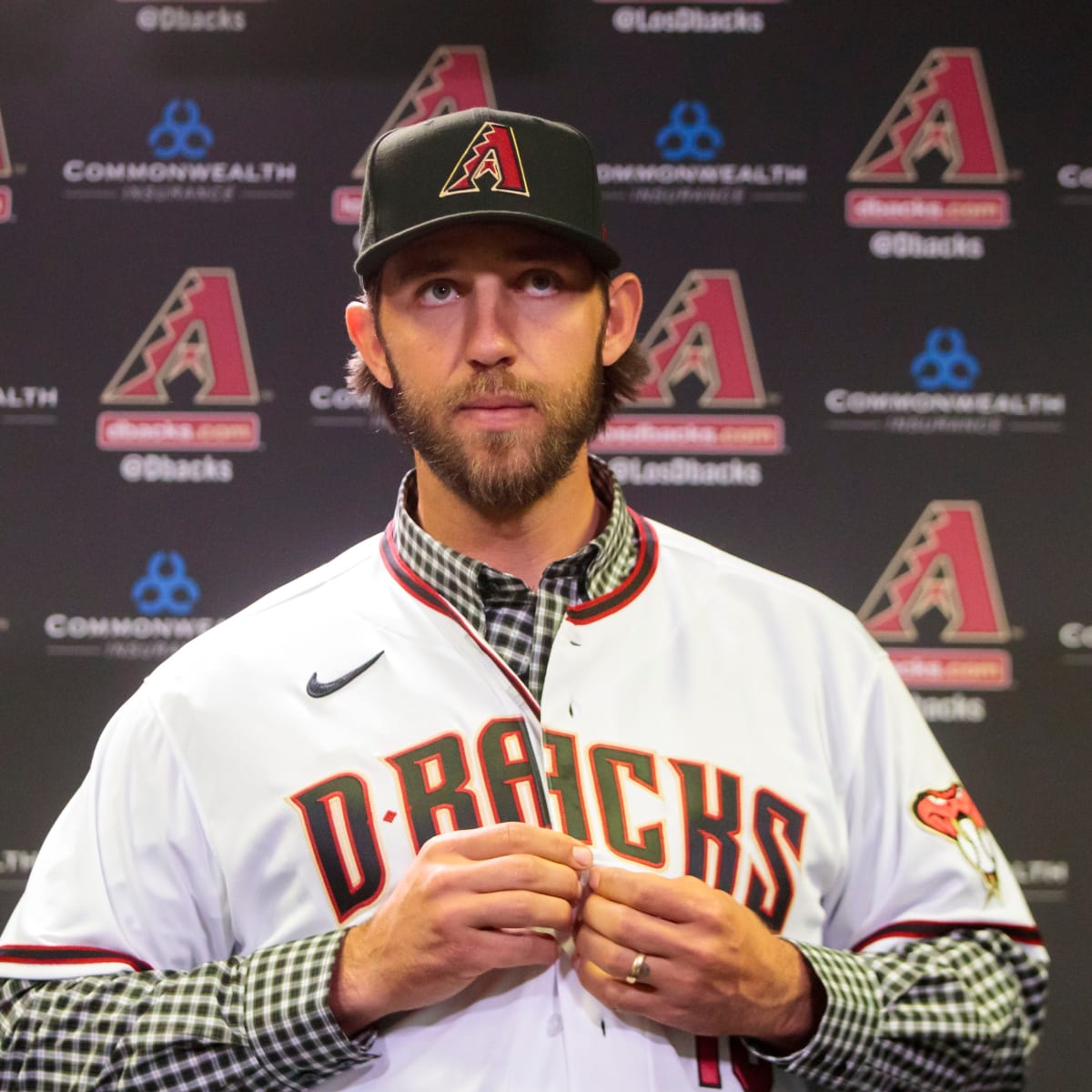 Madison Bumgarner competes in rodeos with alias Mason Saunders - Sports  Illustrated