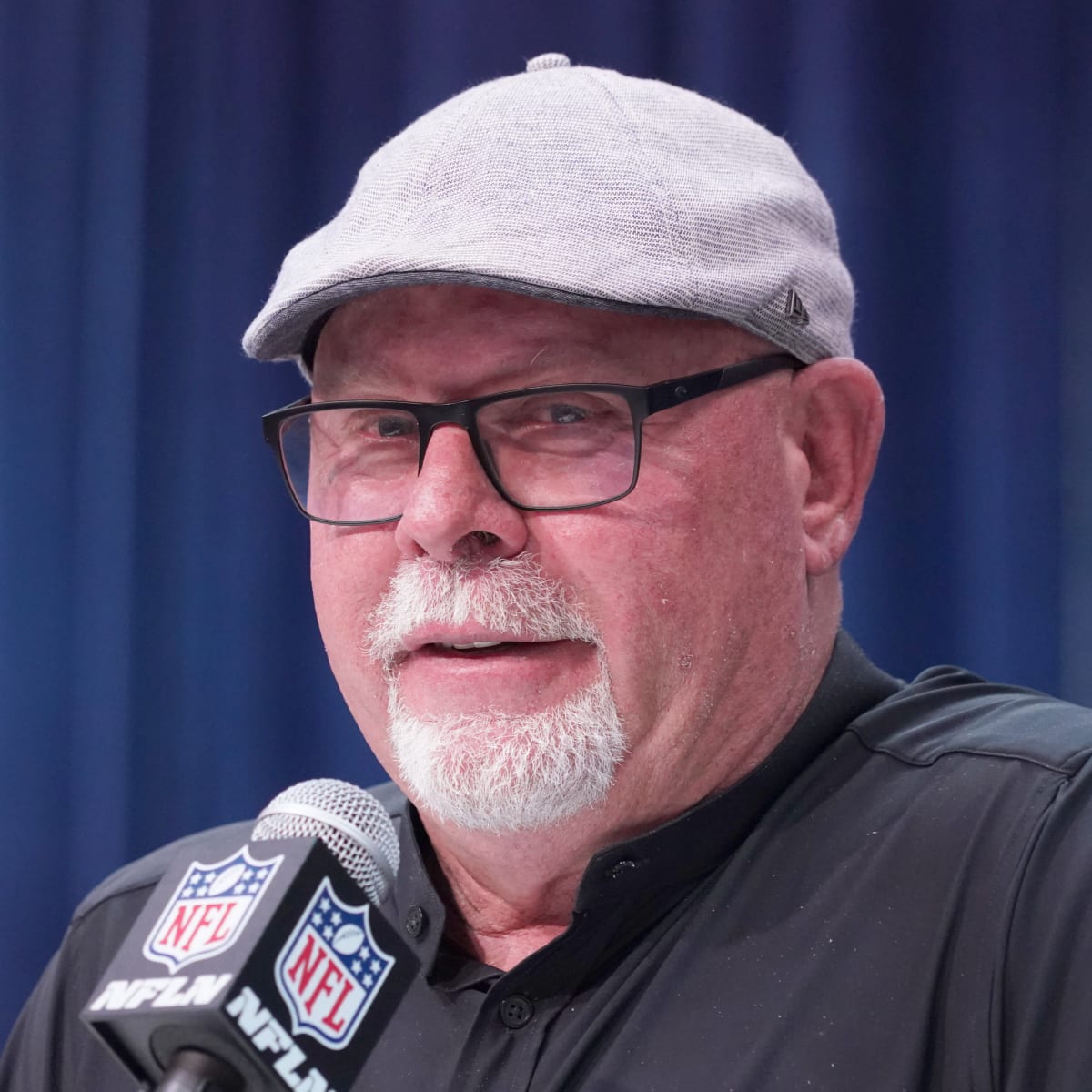 Tampa Bay Buccaneers Head Coach Bruce Arians Thinks New Uniforms Resemble Super  Bowl XXXVII Set – SportsLogos.Net News