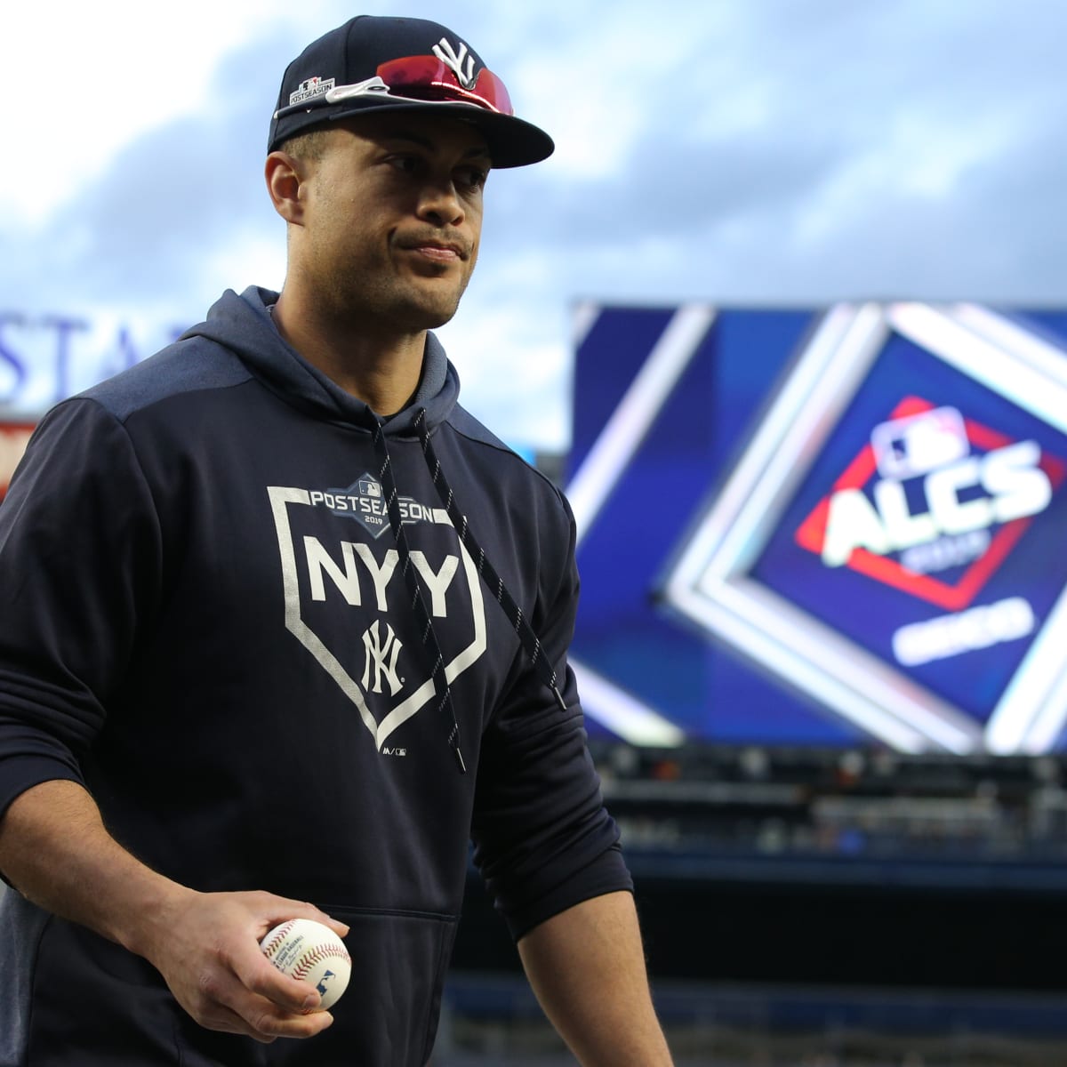 Yankees Injuries: Giancarlo Stanton suffers Grade 1 calf strain