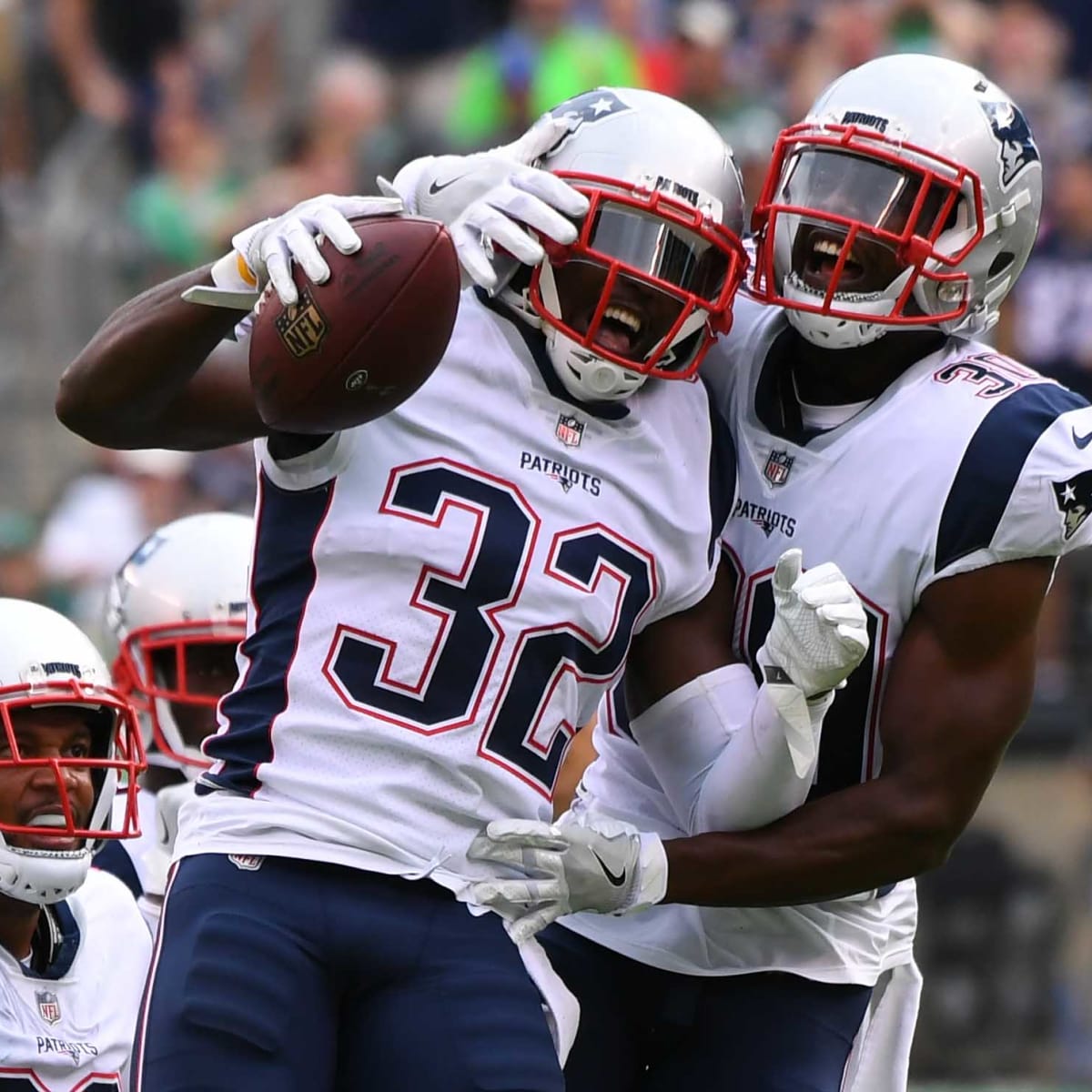 Patriots extend safety Devin McCourty's contract