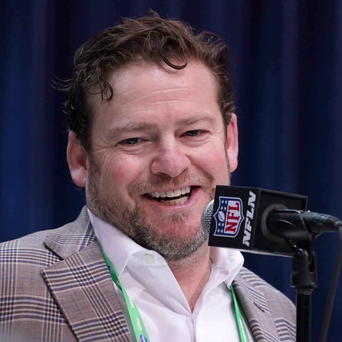 MikeAllSawyer] Wow, I would be pretty impressed if John Schneider could  pull this draft off. : r/Seahawks