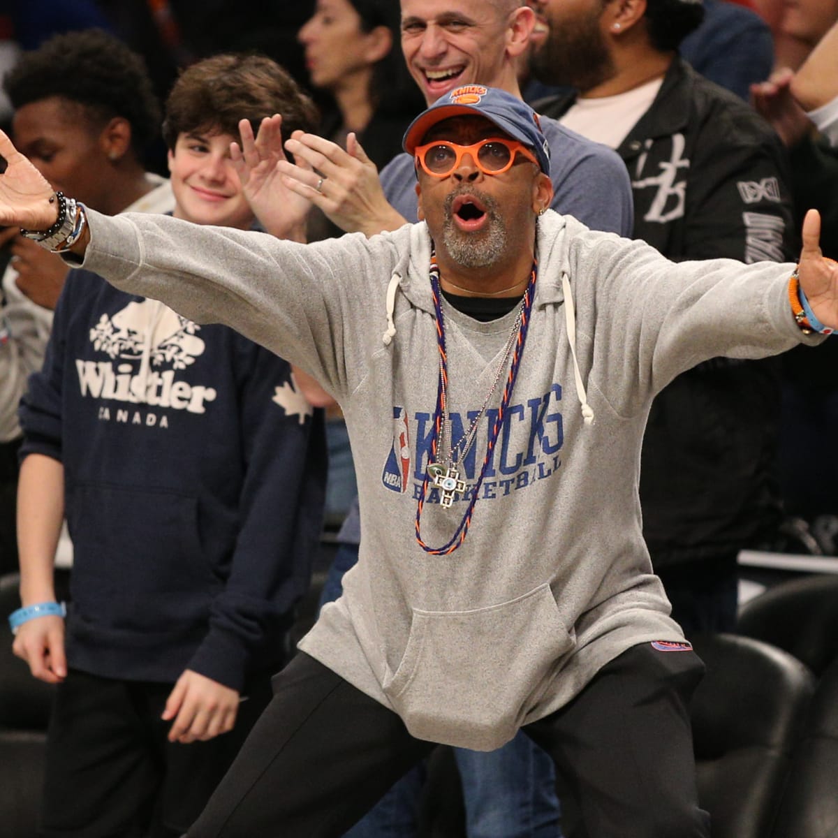 Spike Lee on Knicks Dispute: 'Dolan Is Harassing Me' - The New York Times