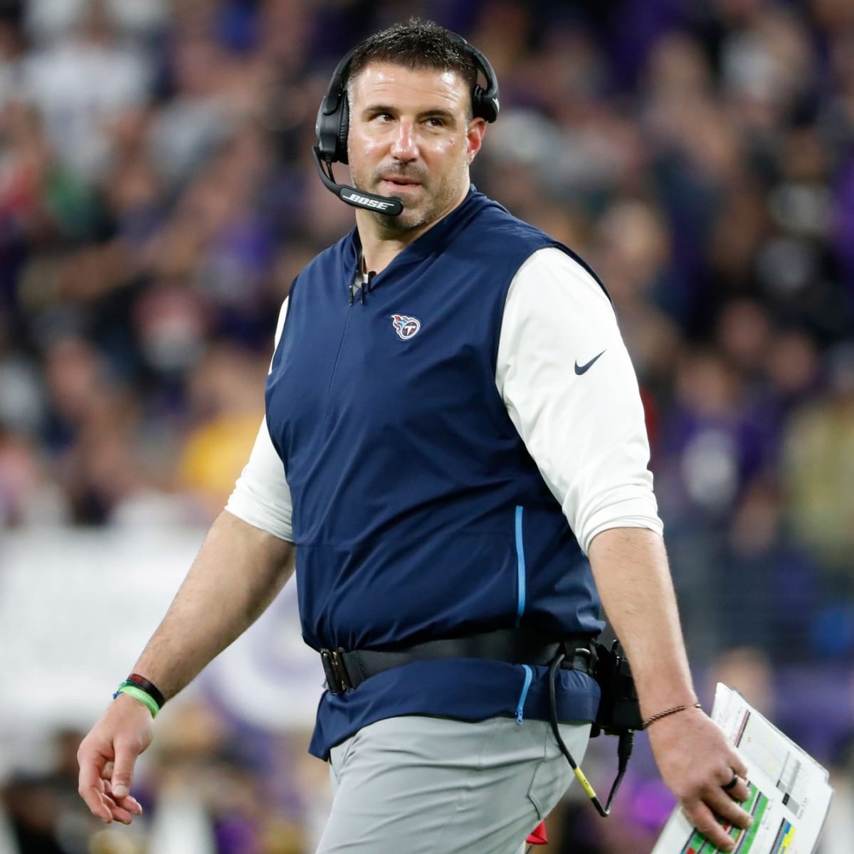 Morning sports update: Mike Vrabel credited his 'good friend Tom