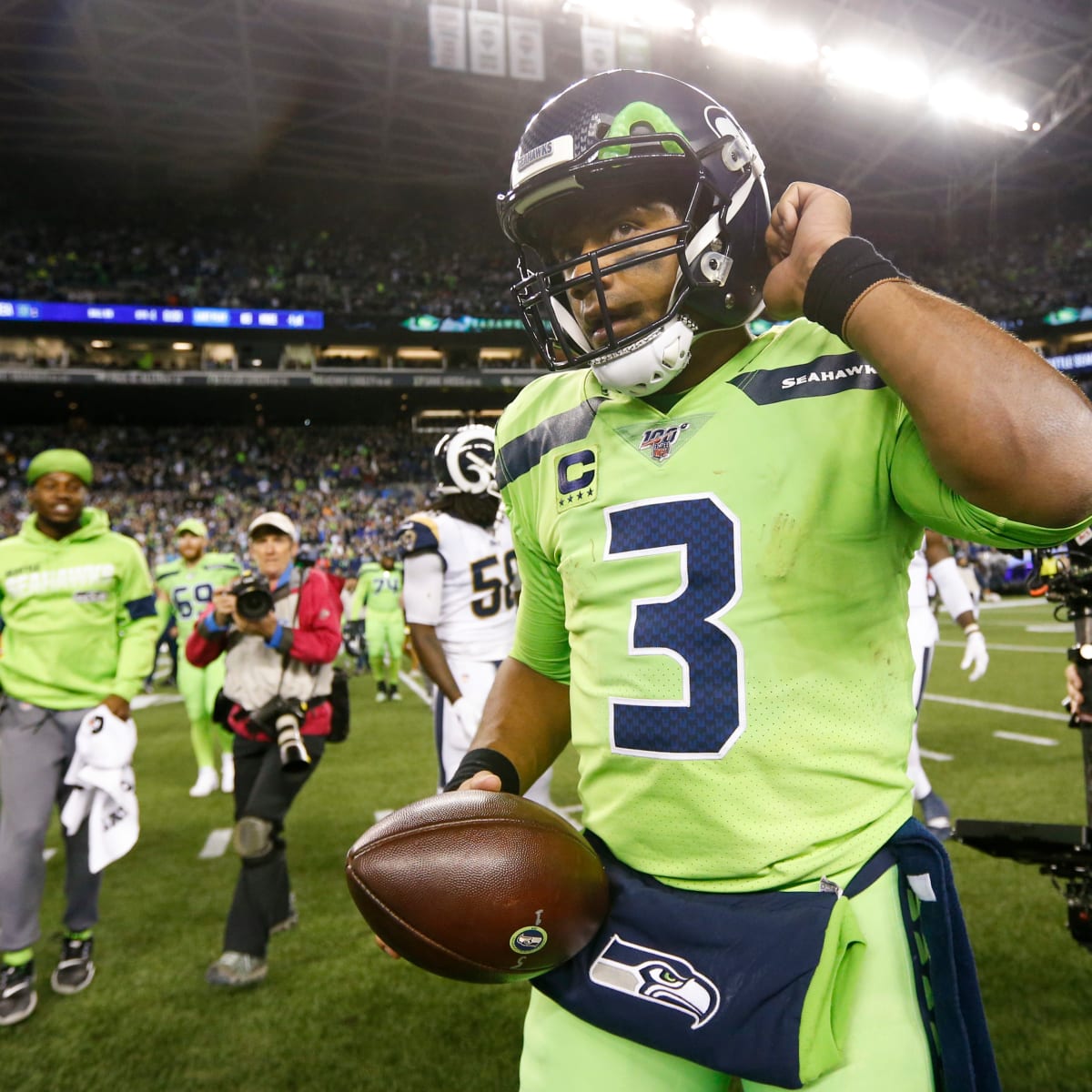 Seattle Seahawks Rapid Reaction: Devon Witherspoon, Defense Bully Giants in  24-3 Win - Sports Illustrated Seattle Seahawks News, Analysis and More