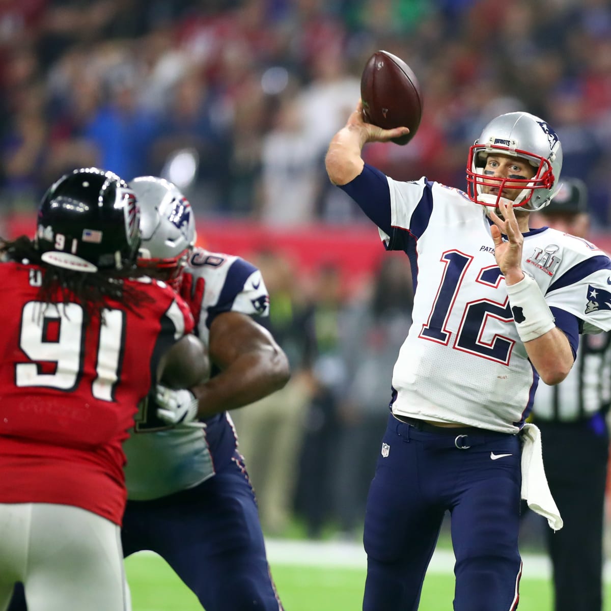 Stadium - It's official Tom Brady has signed with the Tampa Bay