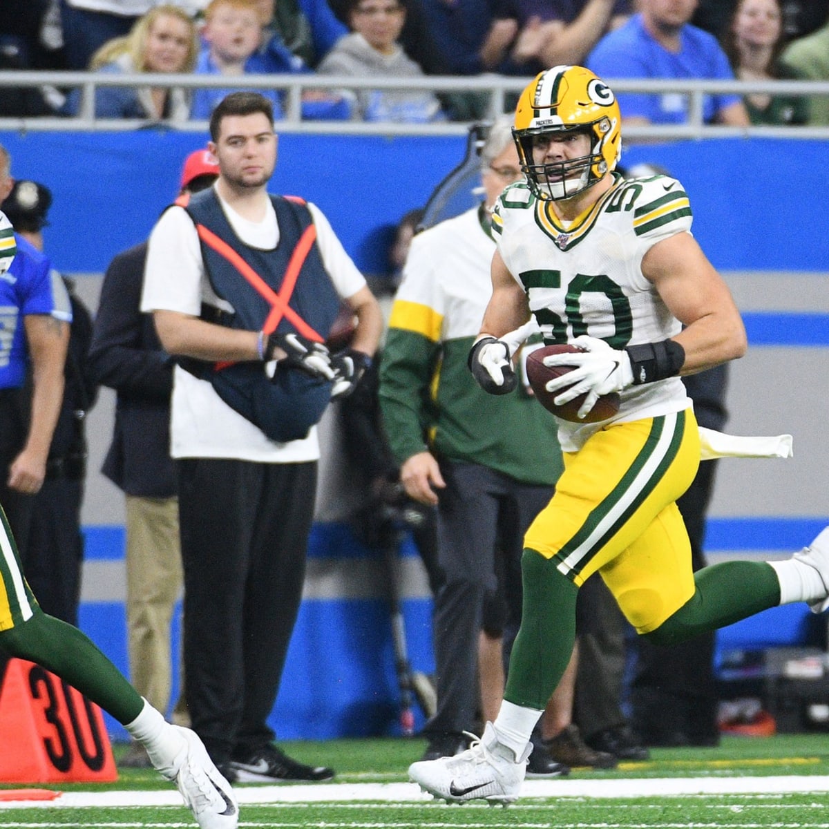 Blake Martinez's hustle, defense's goal-line stand lift Packers