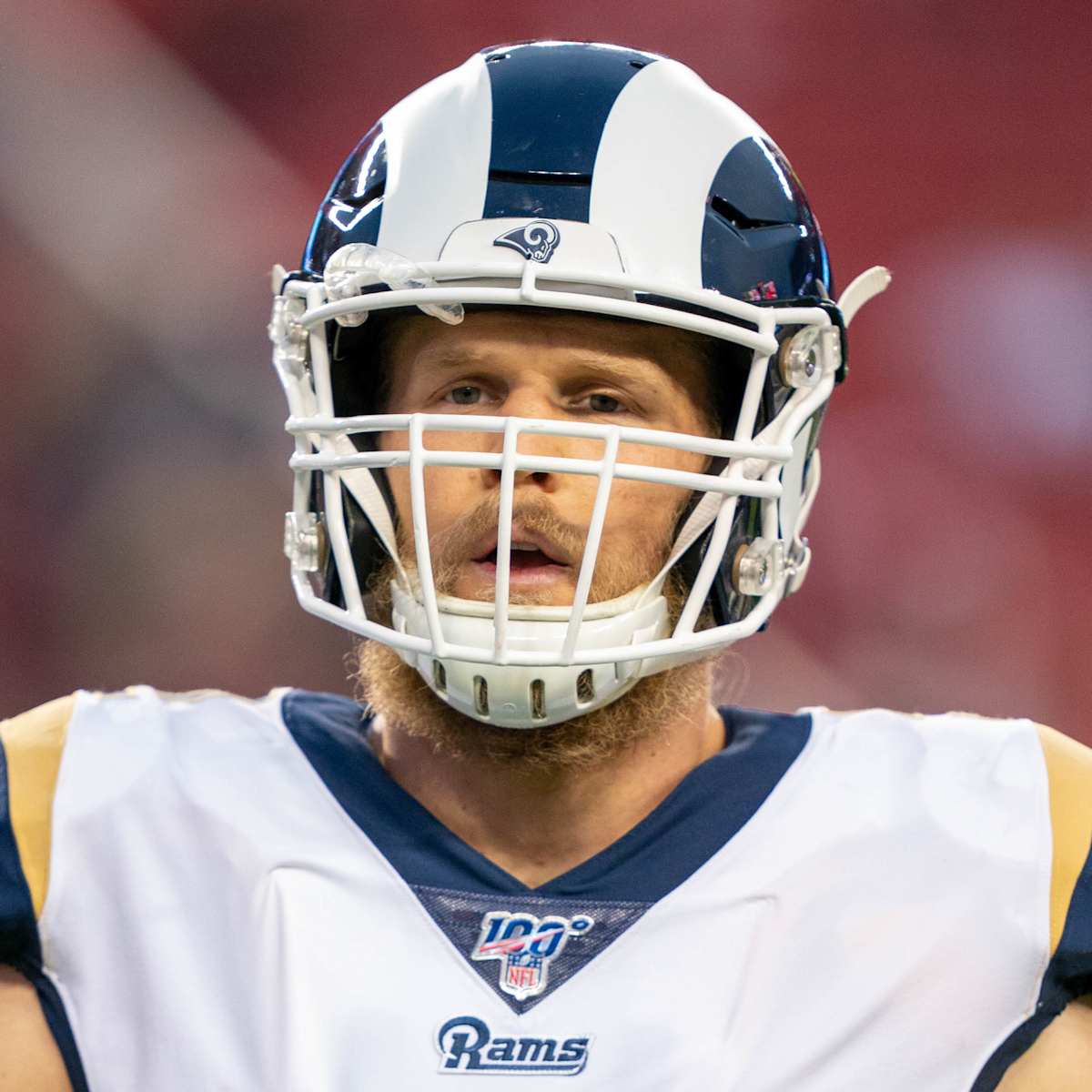 Rams veteran Clay Matthews to miss extended time with broken jaw