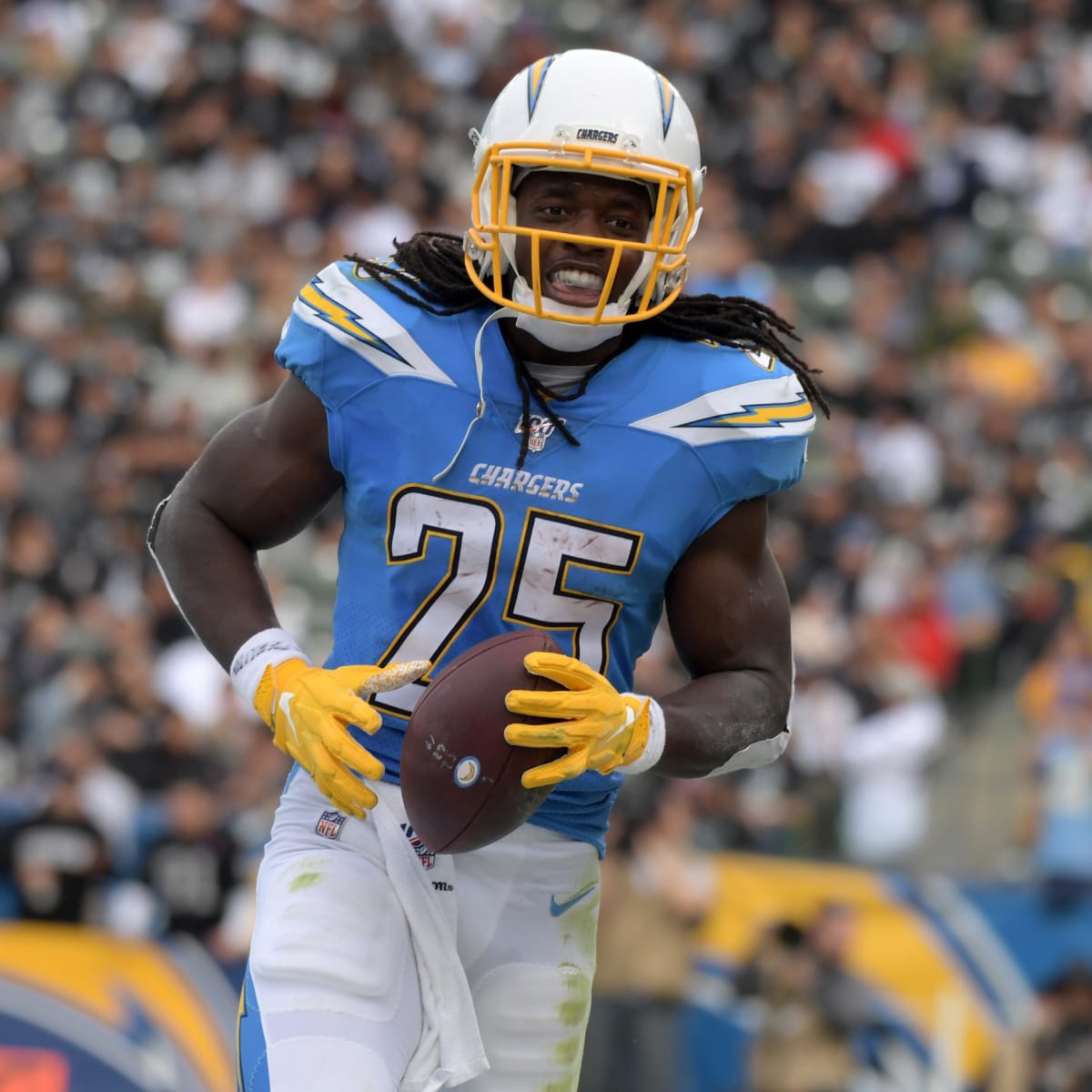 Broncos sign RB Melvin Gordon III to one-year deal