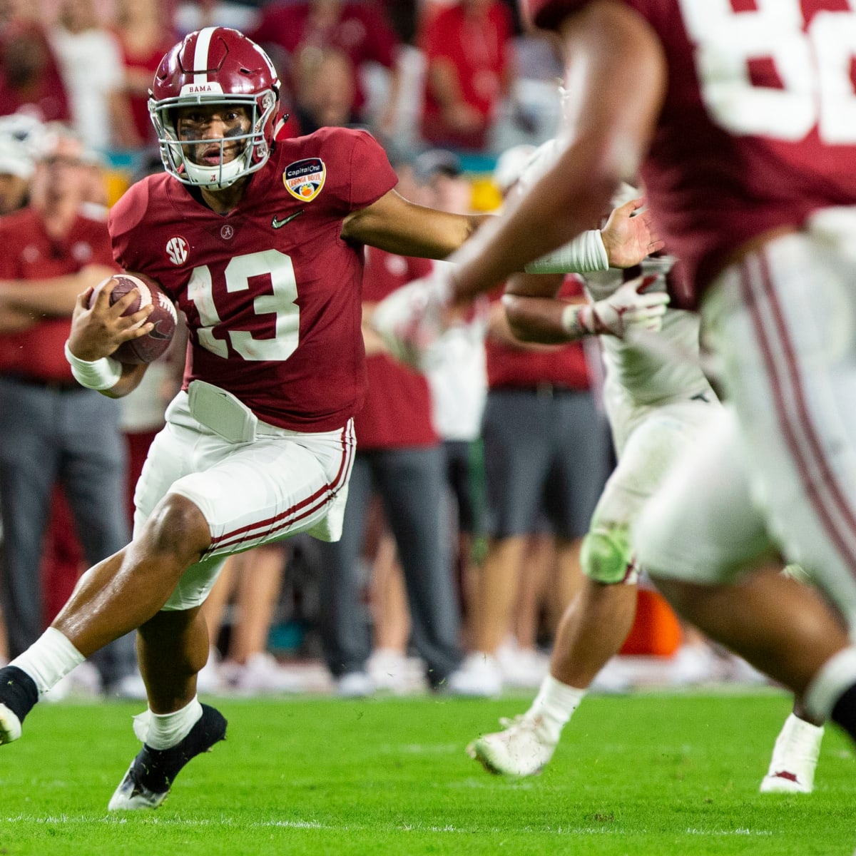 First Video of Tua Tagovailoa Throwing a Football Following