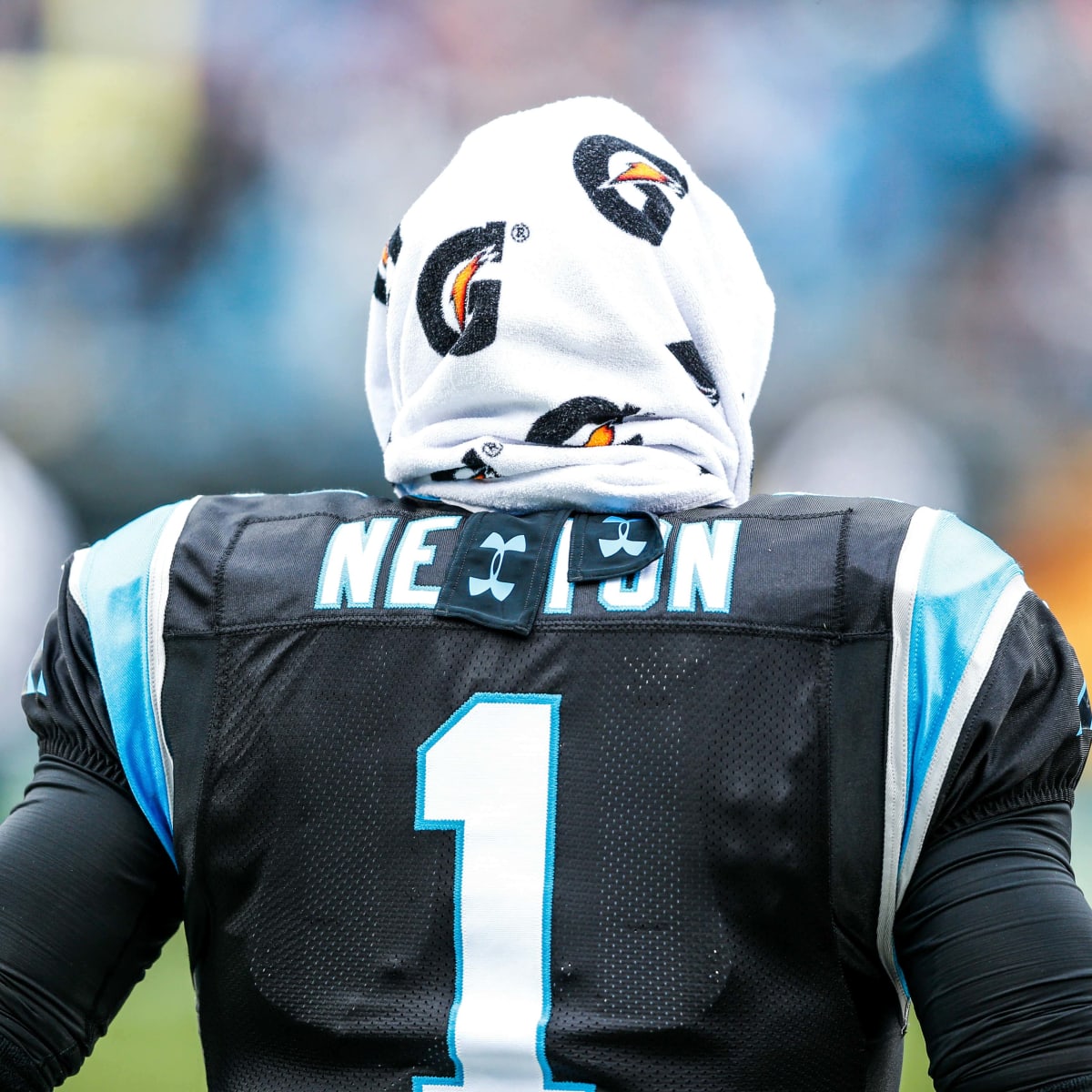 Cleveland, Ohio, USA. 9th Dec, 2018. Carolina Panthers quarterback Cam  Newton (1) reacts to dropped pass at the NFL football game between the Carolina  Panthers and the Cleveland Browns at First Energy