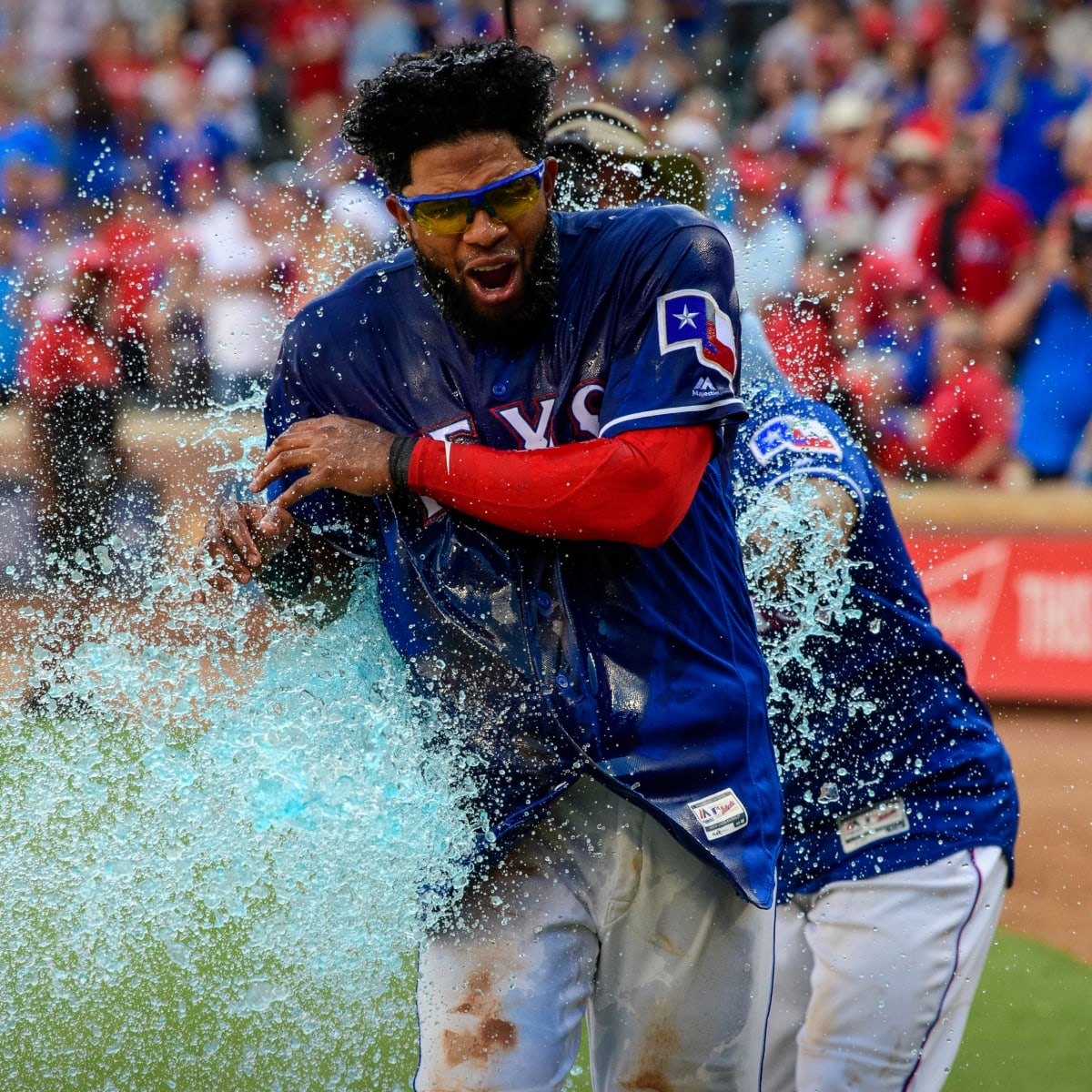 Rangers' Elvis Andrus talks family, holidays