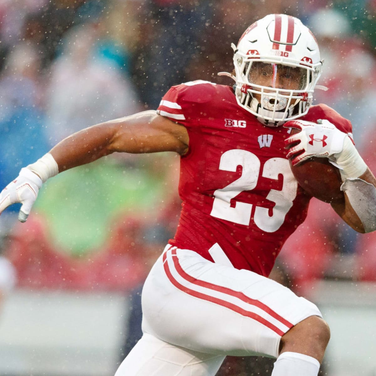 Record-breaking running back Jonathan Taylor will skip his senior season at  Wisconsin and enter the NFL Draft.