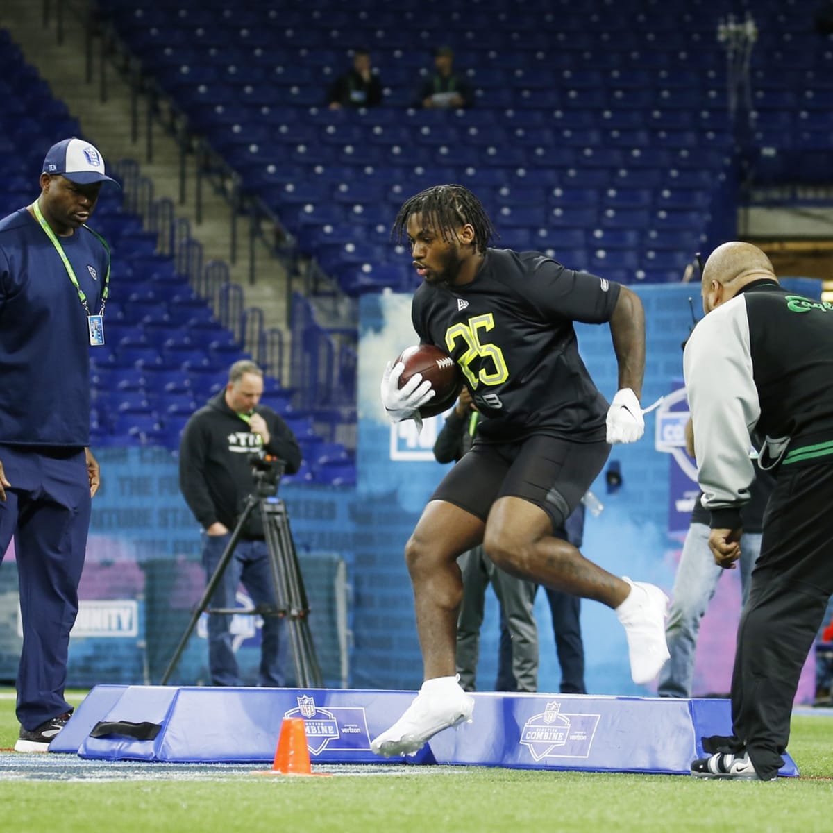 Broaddus Scouts The Tennessee Titans