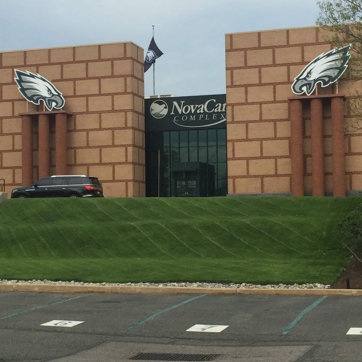 philadelphia eagles headquarters