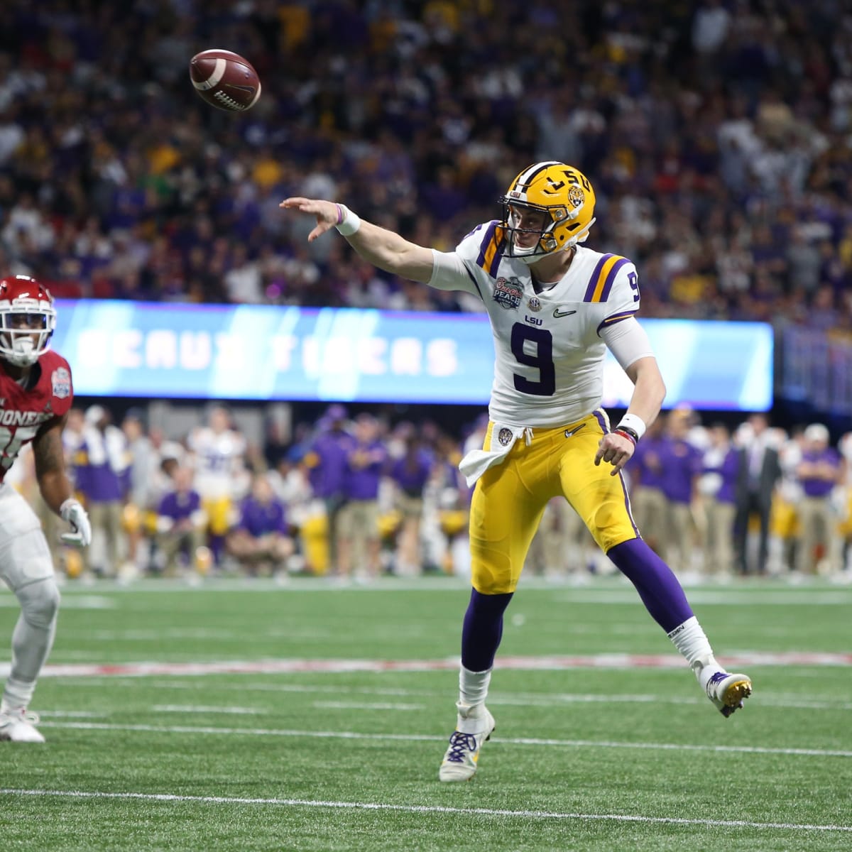 Bengals: Boomer Esiason heaps praise on Joe Burrow