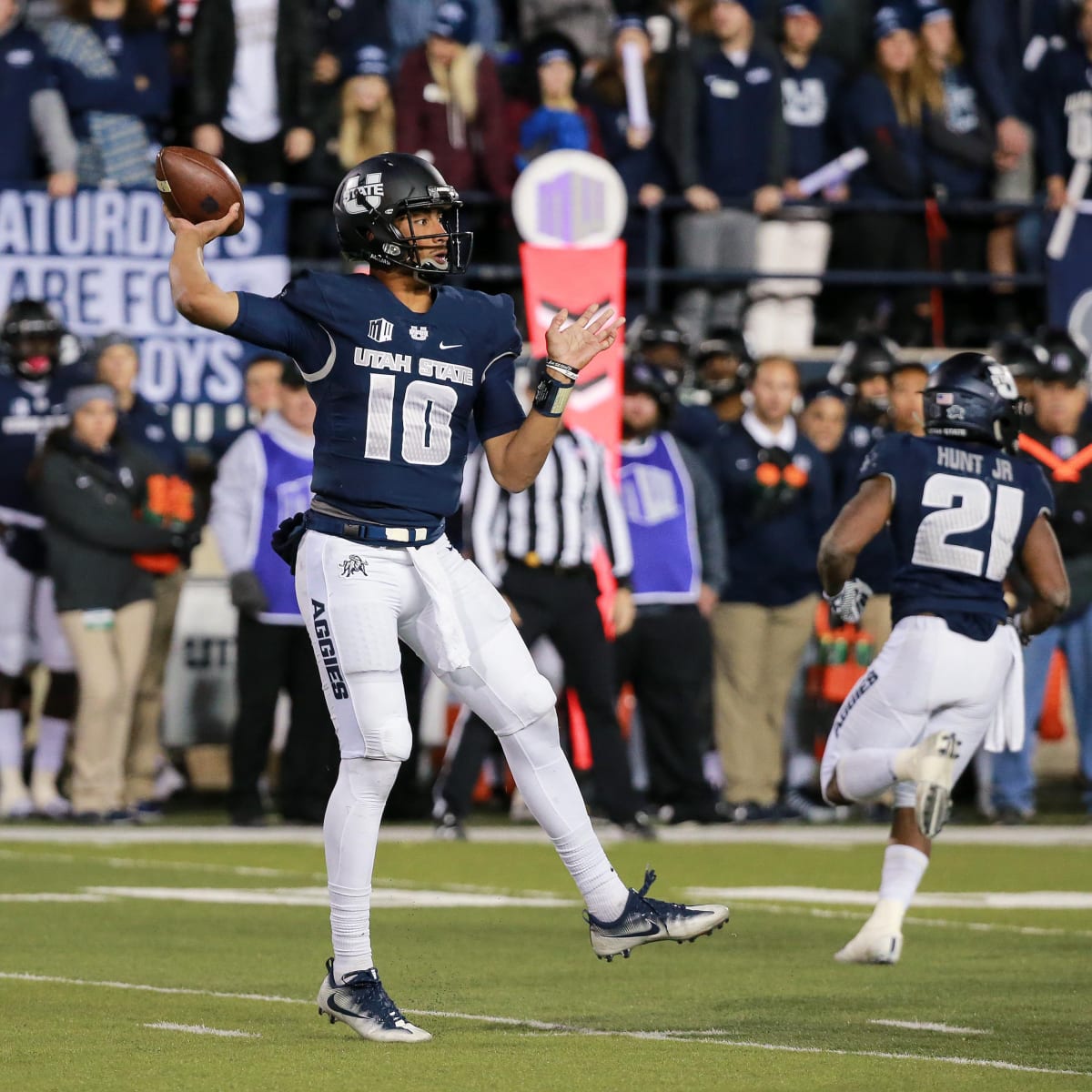 Utah State QB Jordan Love remains a popular mock draft pick for the  Patriots - Pats Pulpit