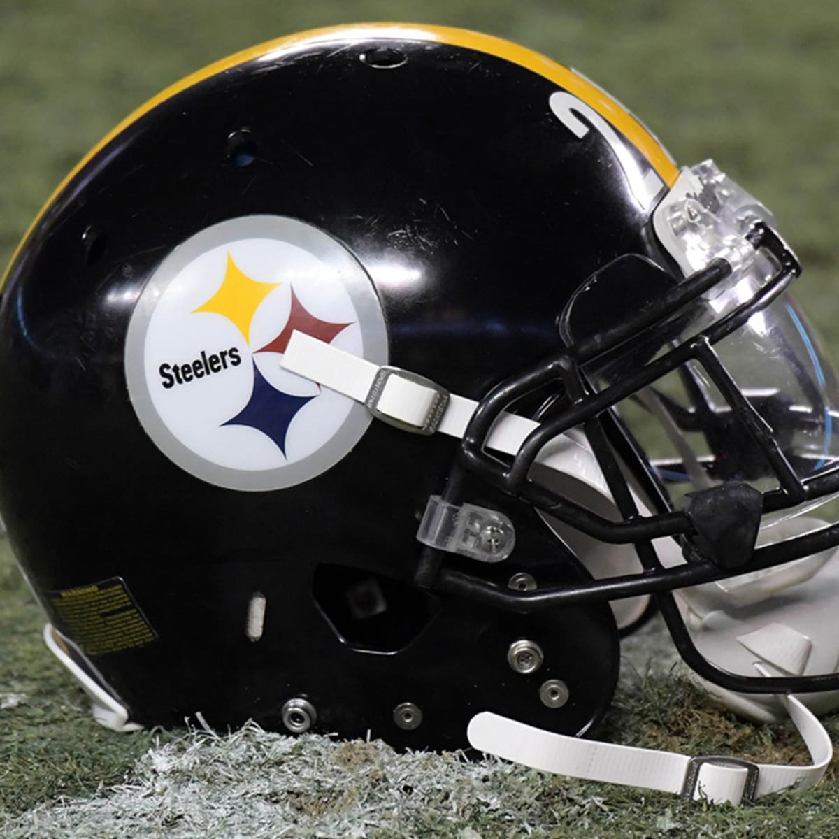 Fan dies after fall from escalator at Acrisure Stadium following Pittsburgh  Steelers game