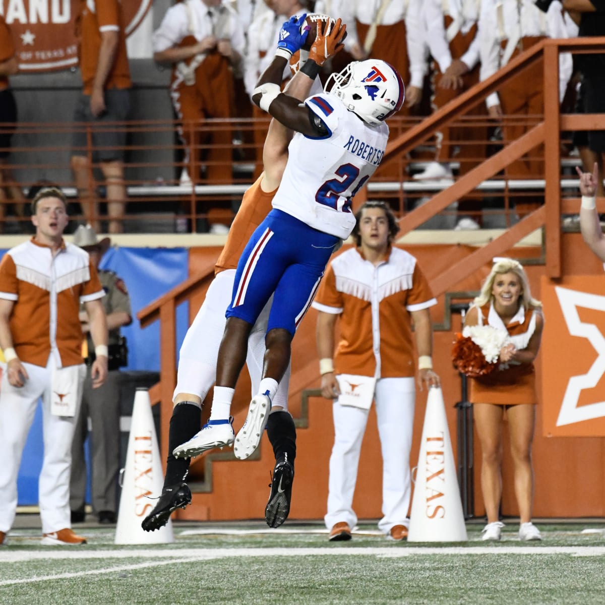 BOWL COVERAGE: Freshman Amik Robertson has joy covered - LA Tech Athletics