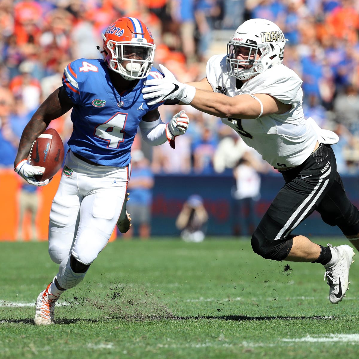 University of Charleston defensive end John Cominsky runs an official 4.69  40-yard dash at 2019 NFL Combine